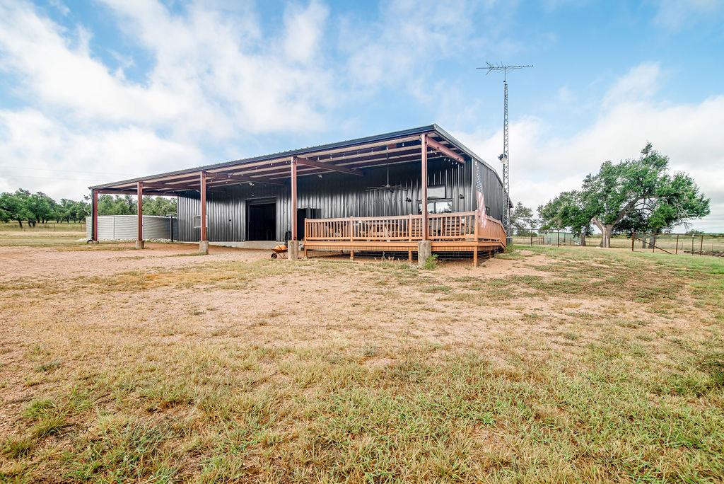 350 Gold Schaefer Rd, Fredericksburg, TX 78624
