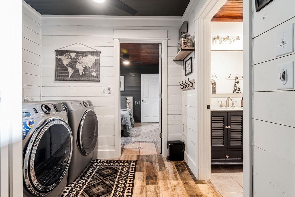 350 Gold Schaefer Rd, Fredericksburg, TX 78624