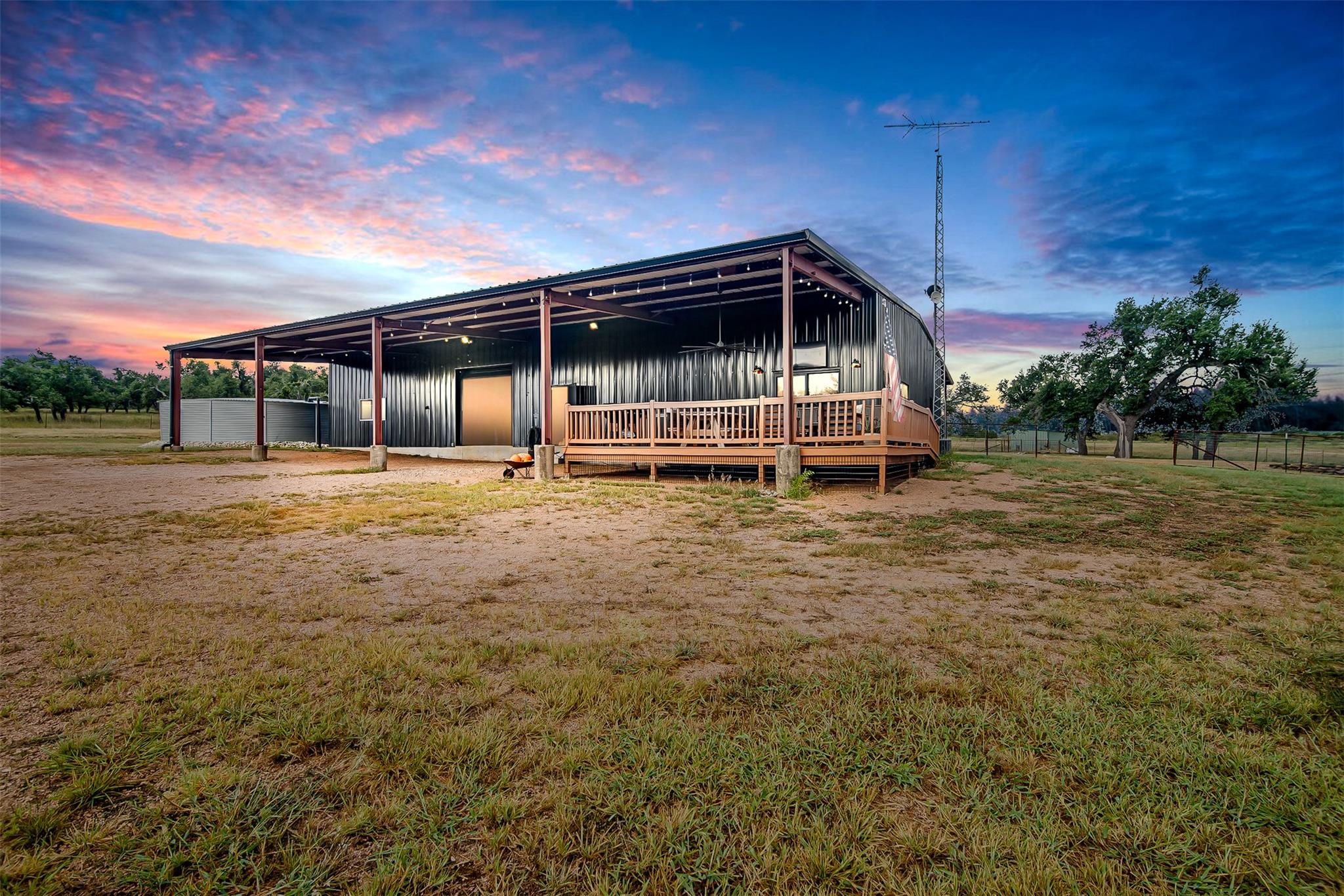350 Gold Schaefer Rd, Fredericksburg, TX 78624