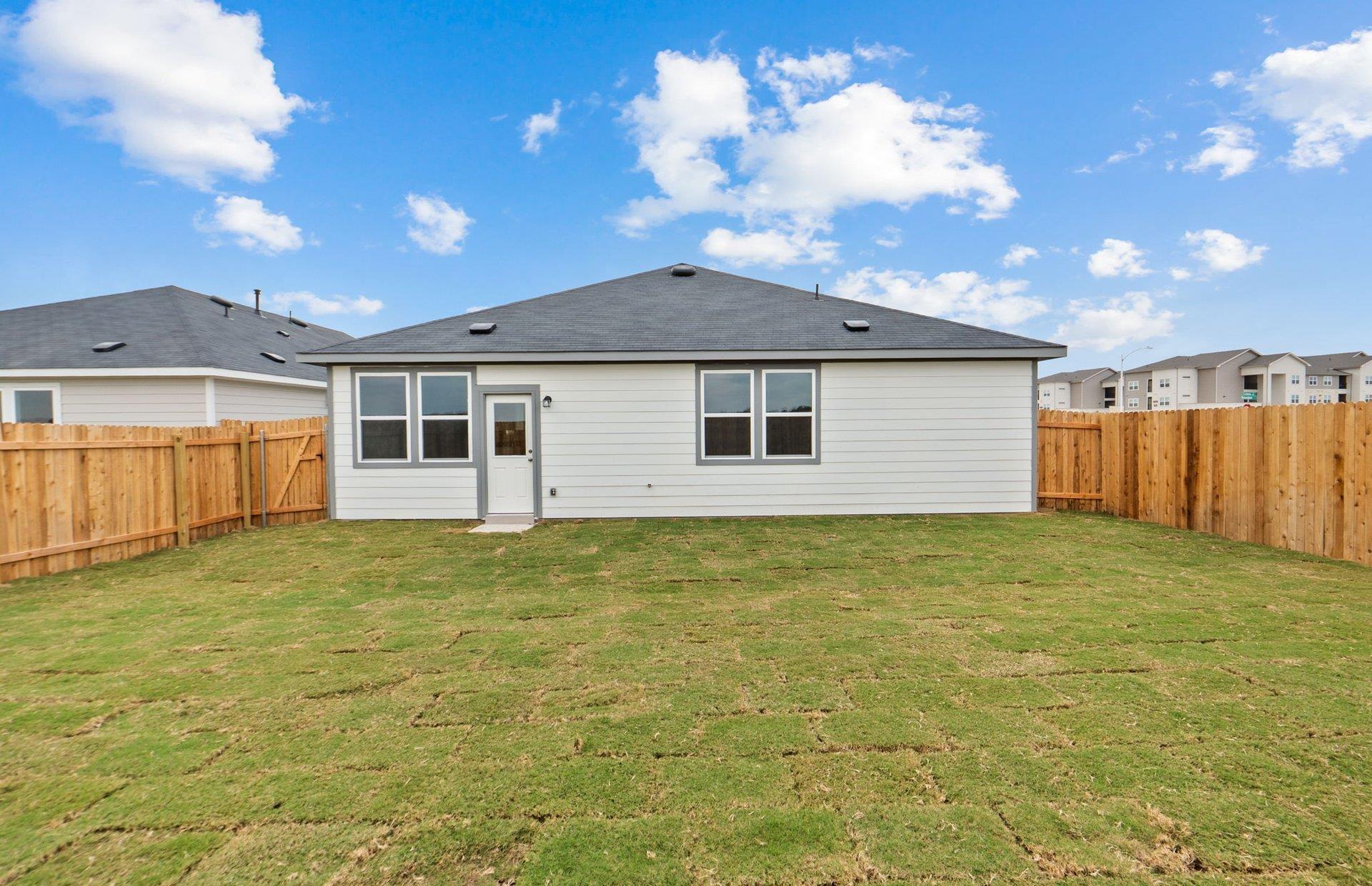 813 Cardenas St, San Marcos, TX 78666