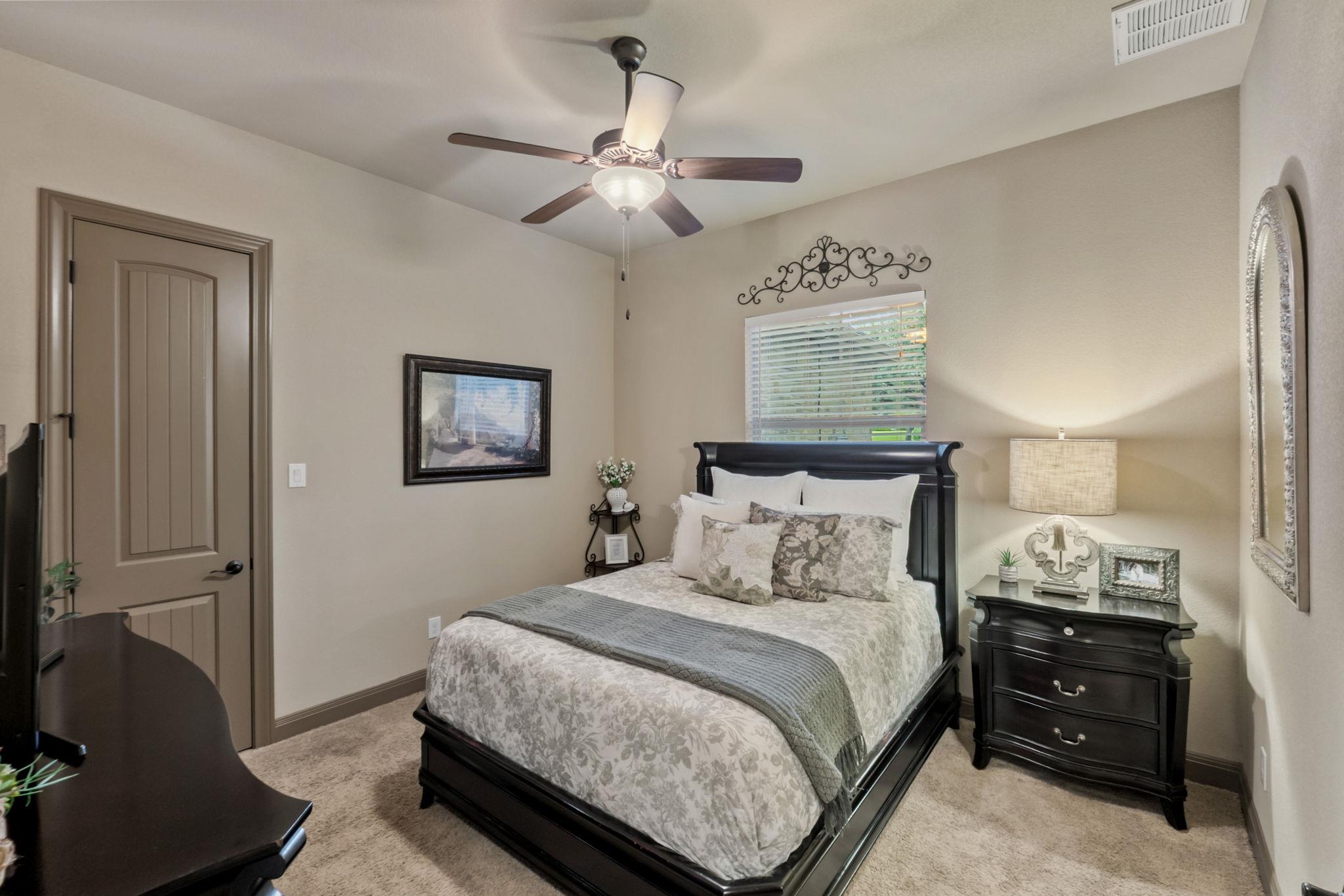 104 Vista Ln, Georgetown, TX 78633