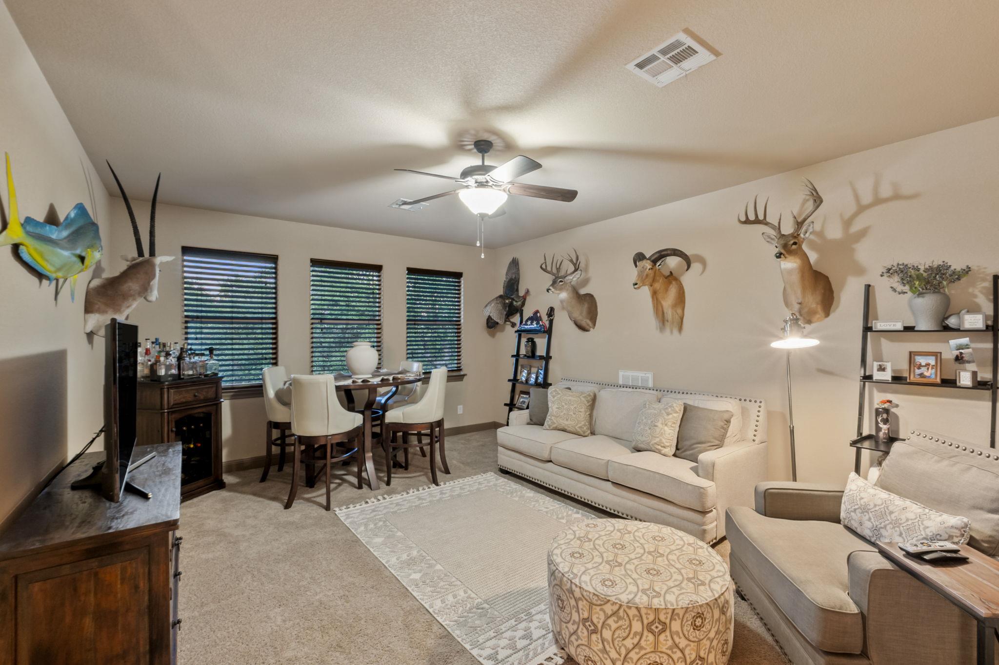 104 Vista Ln, Georgetown, TX 78633