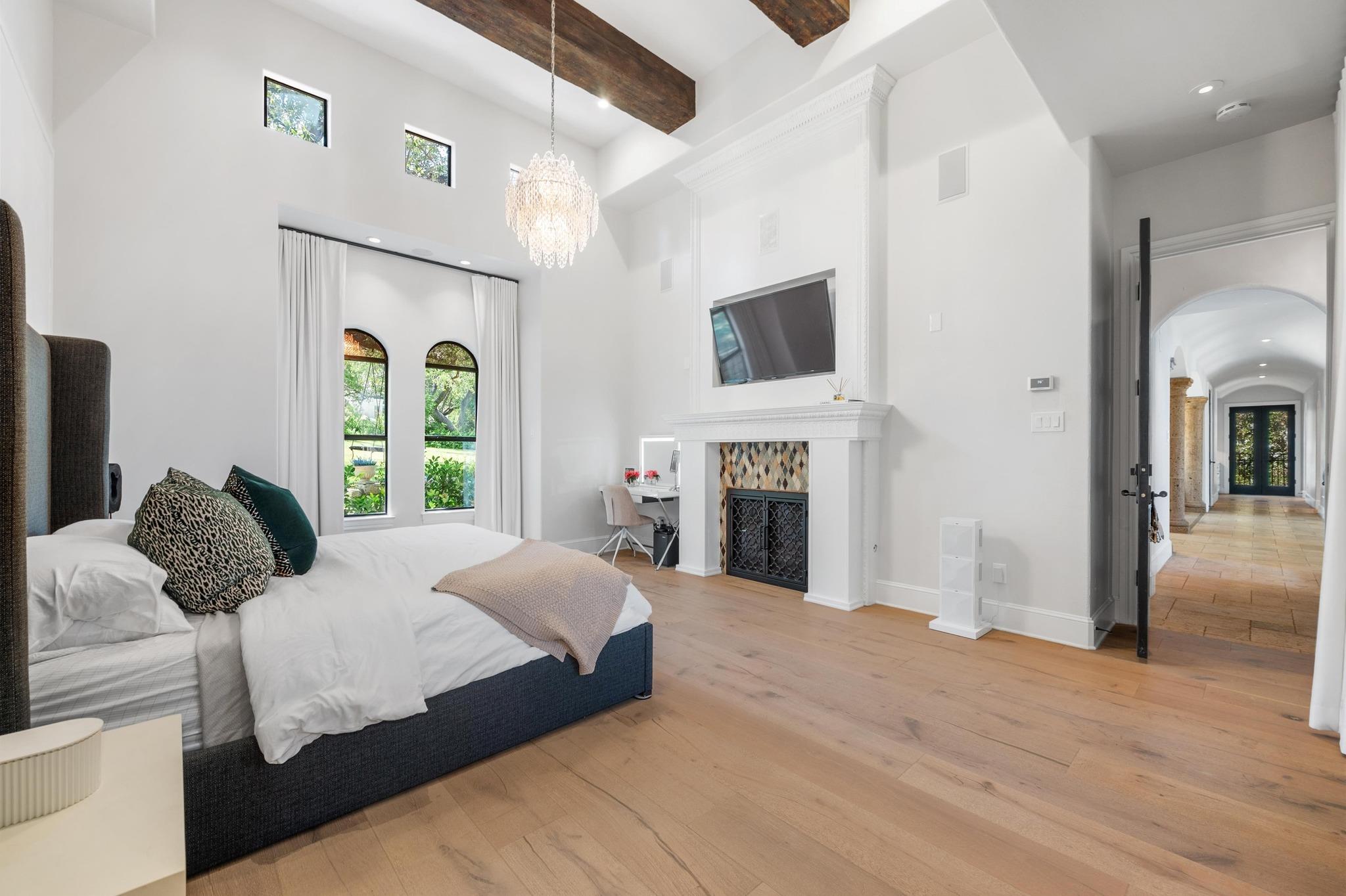 12804 Hughes St, Austin, TX 78732