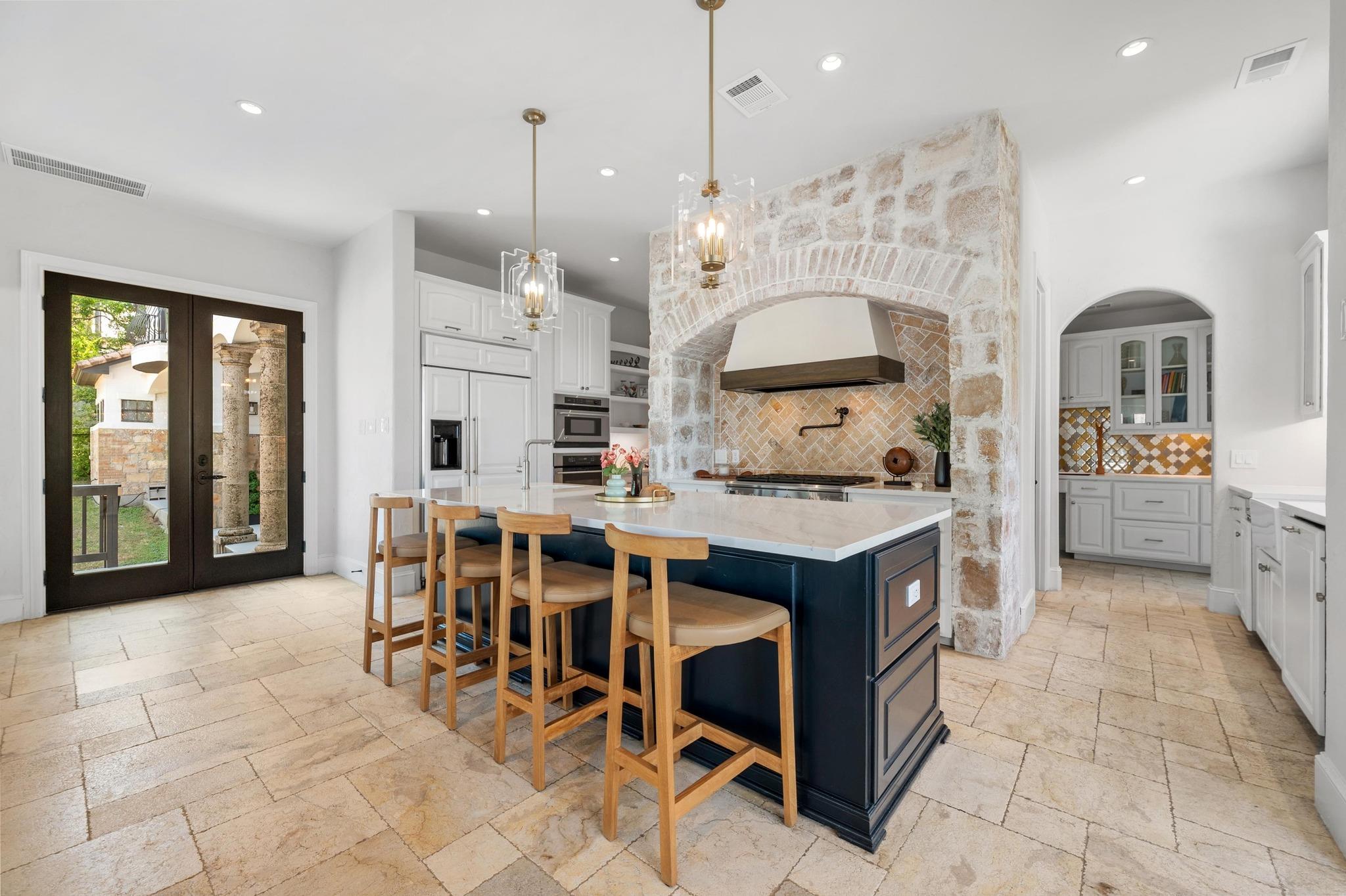 12804 Hughes St, Austin, TX 78732