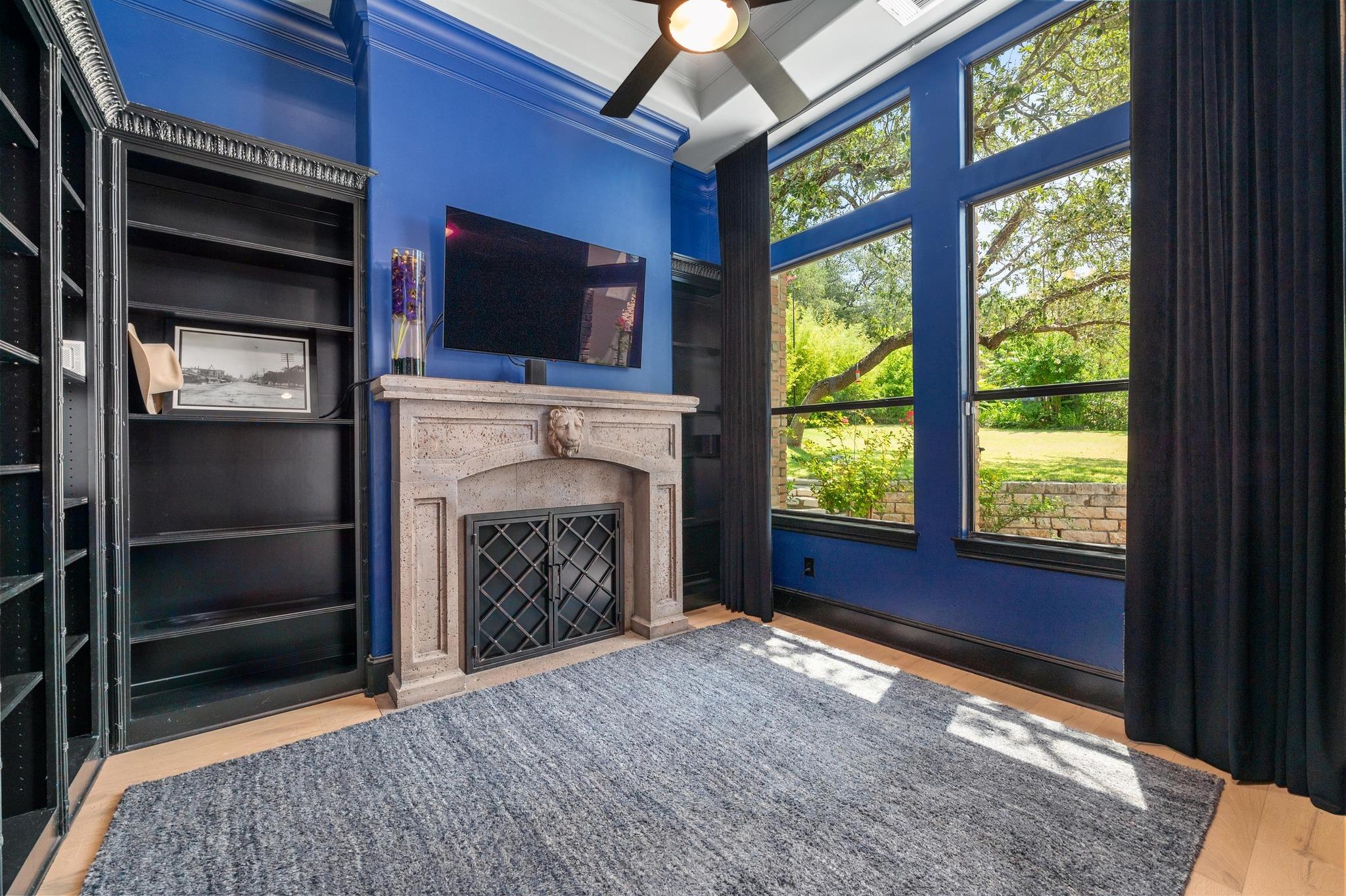 12804 Hughes St, Austin, TX 78732