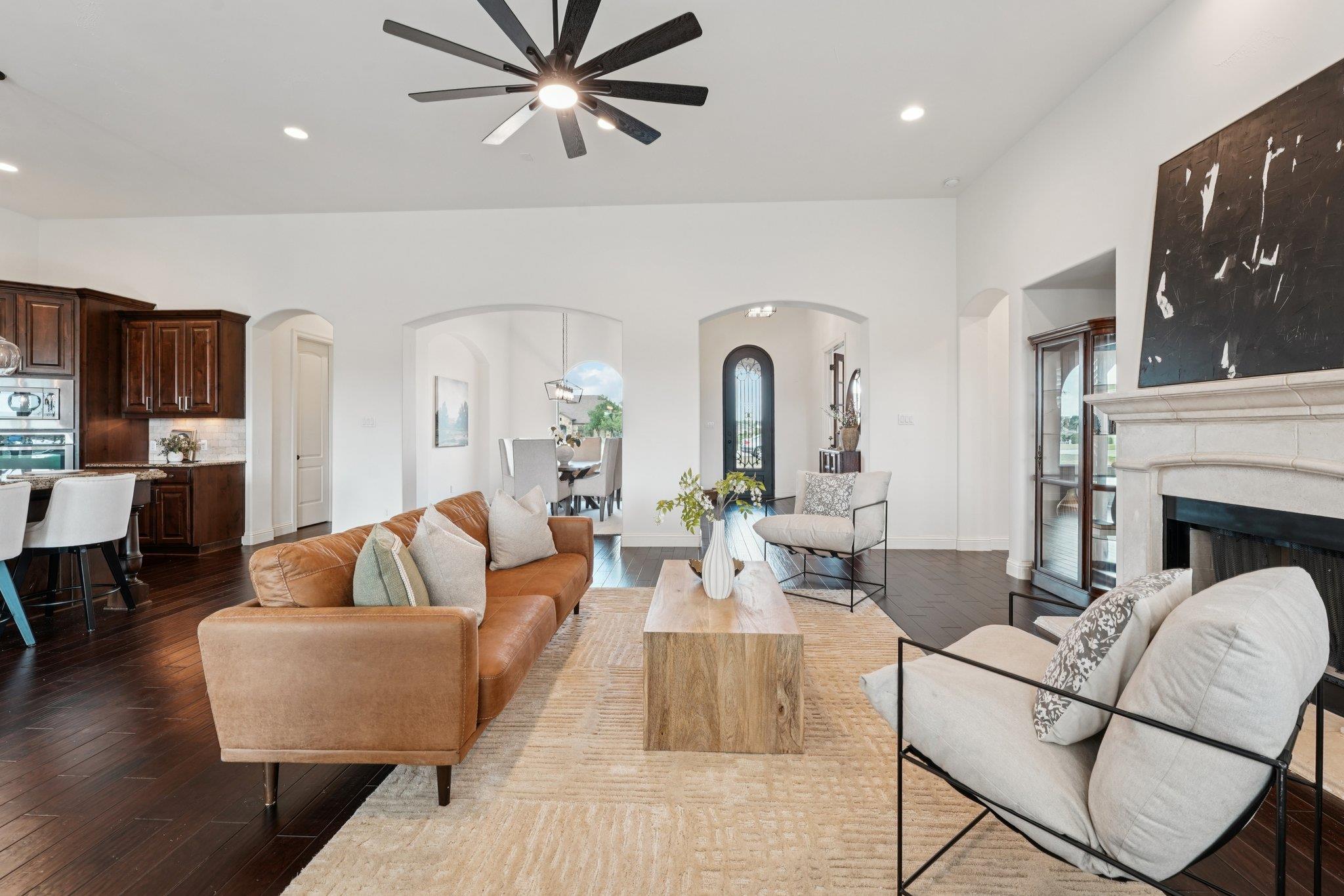 1104 Squaw Vly, Leander, TX 78641