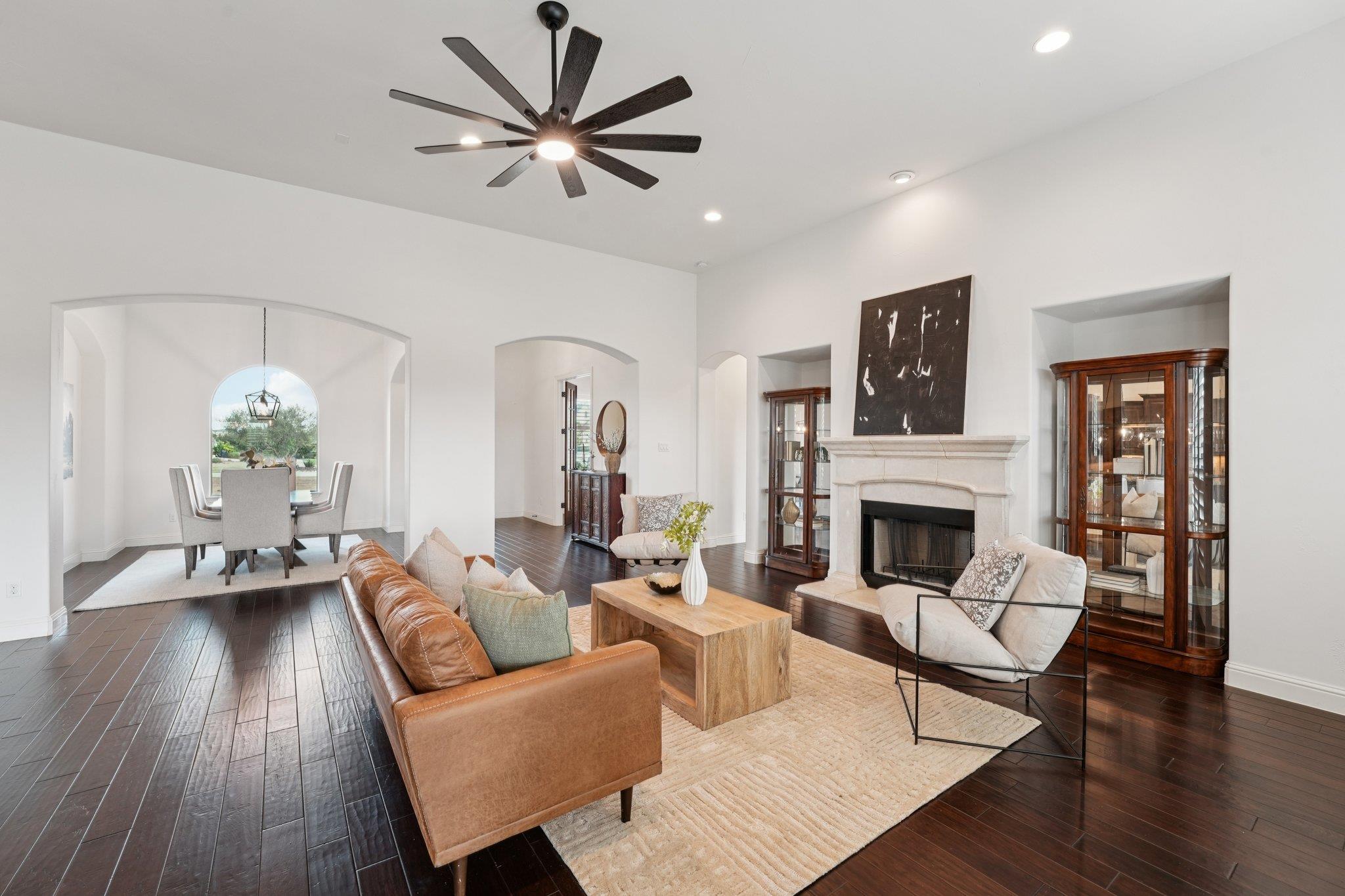 1104 Squaw Vly, Leander, TX 78641