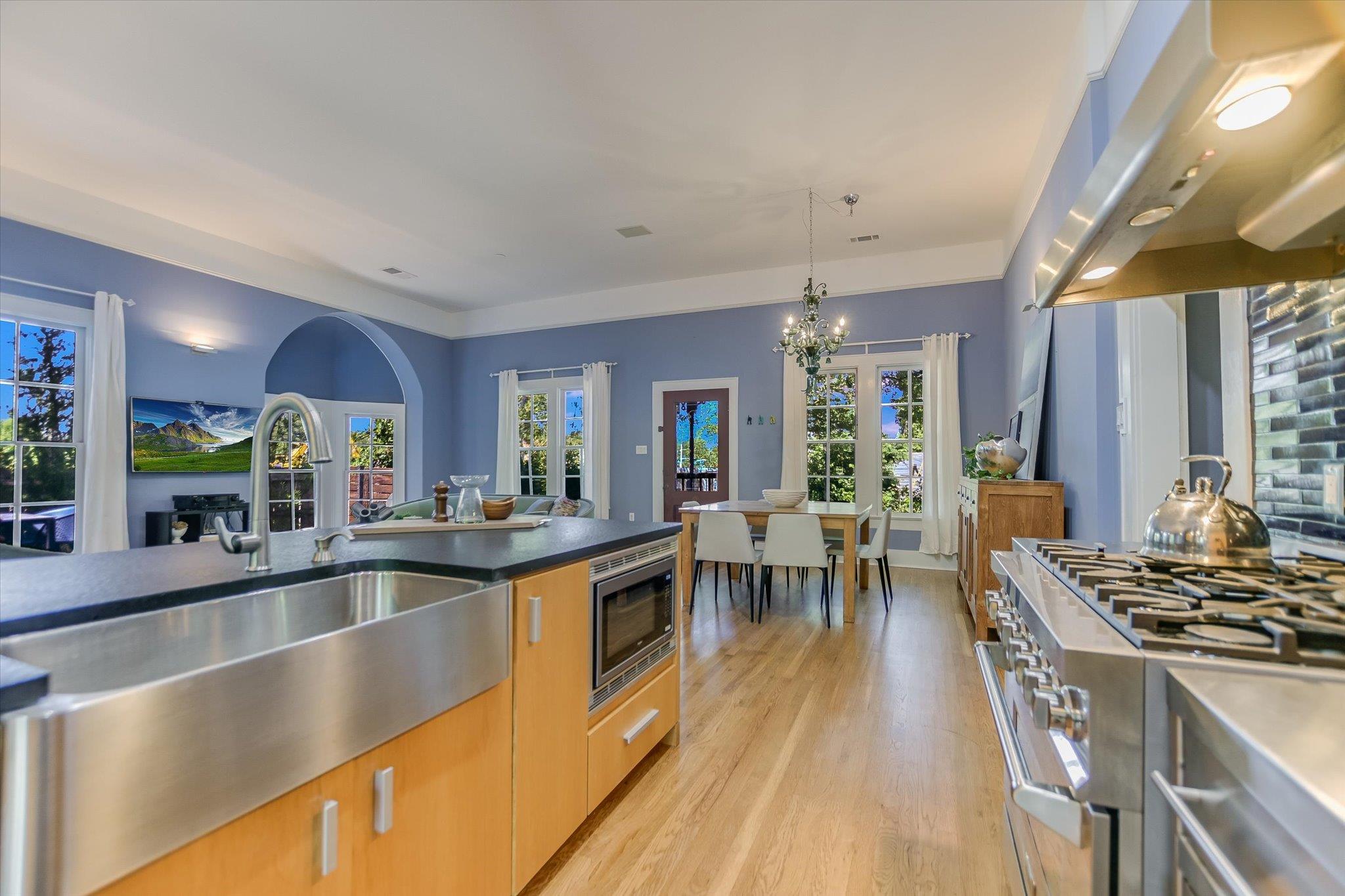 2109 Nickerson St, Austin, TX 78704