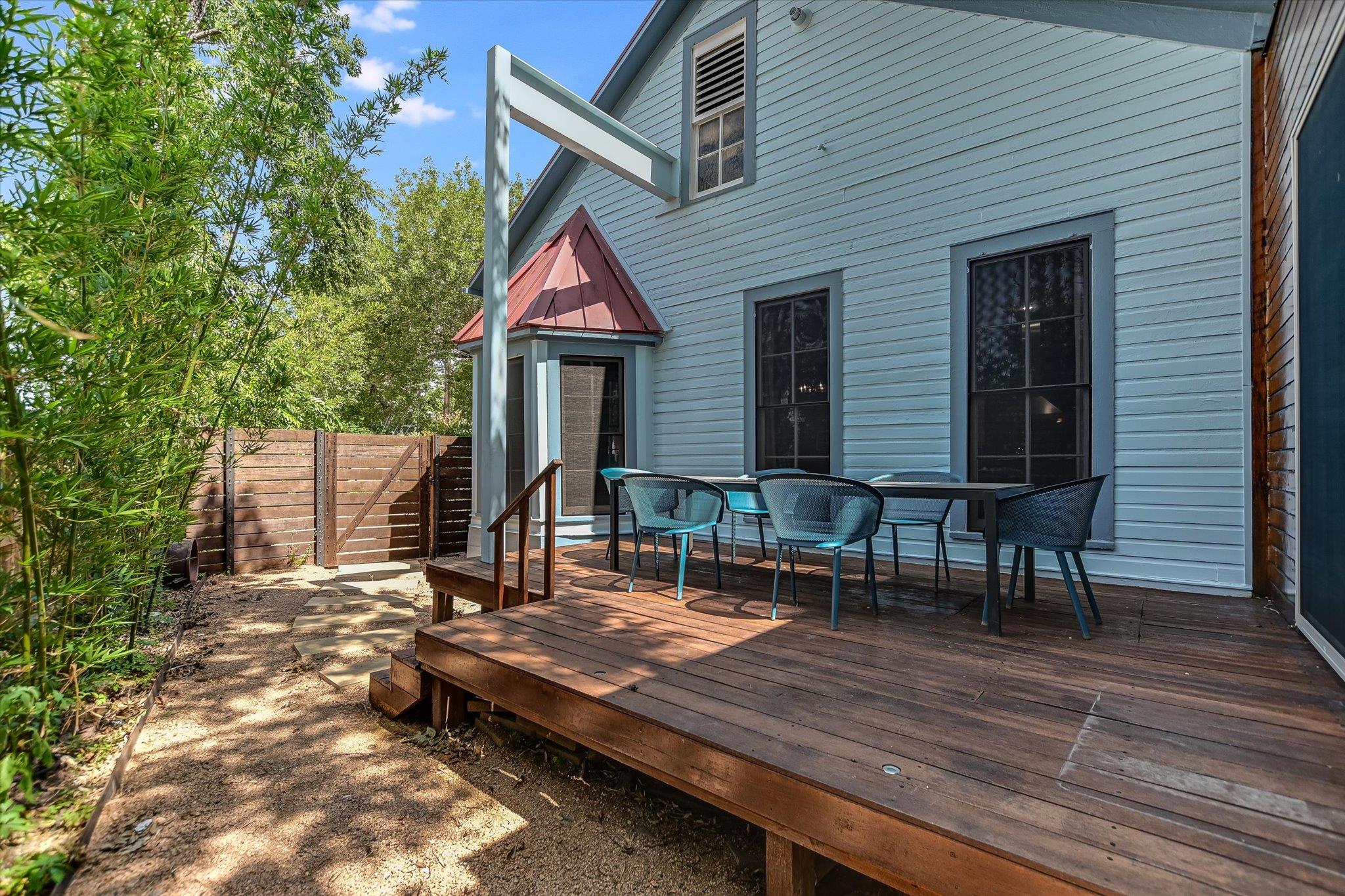 2109 Nickerson St, Austin, TX 78704