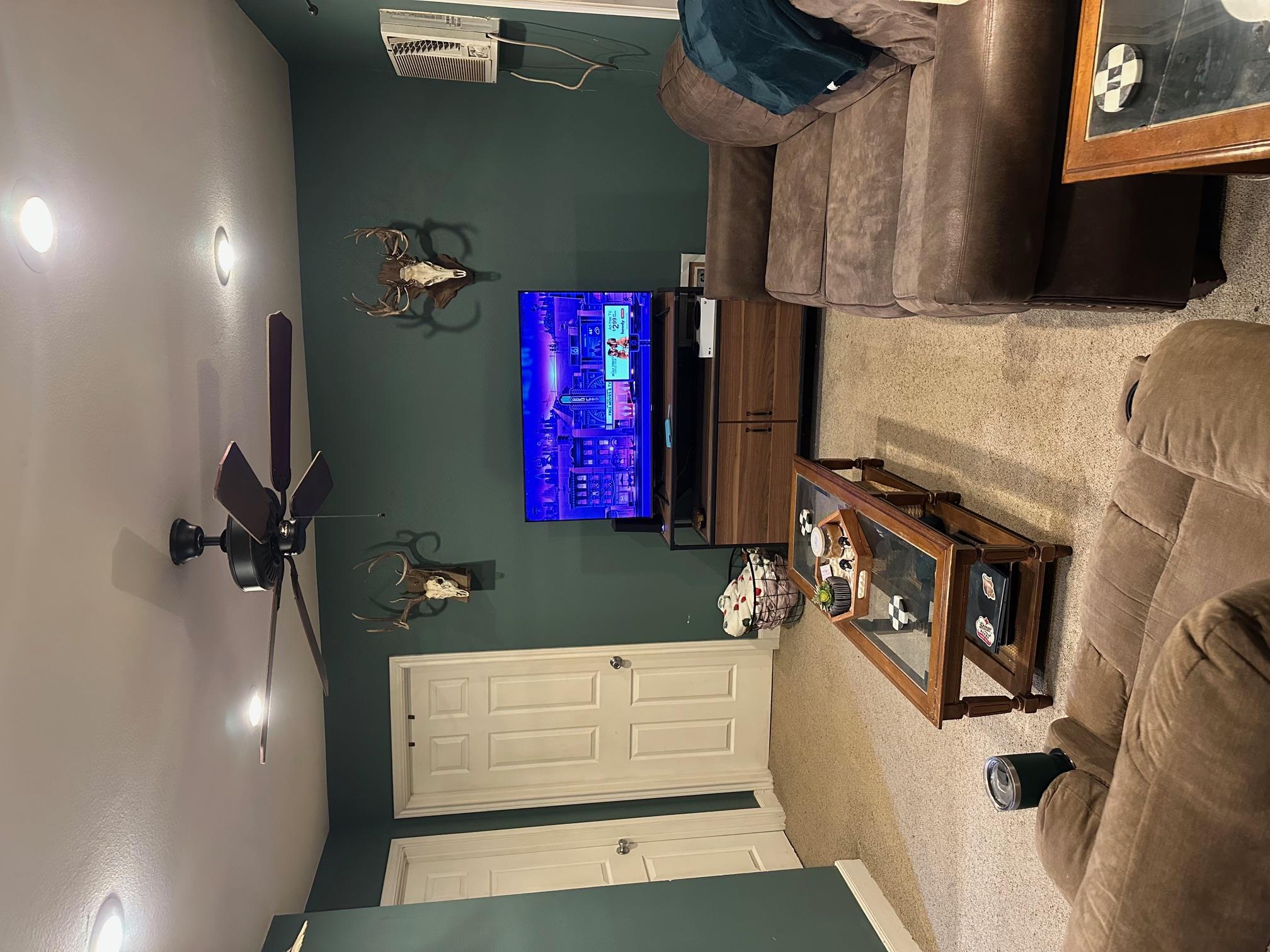 324 W La Fayette St, La Grange, TX 78945