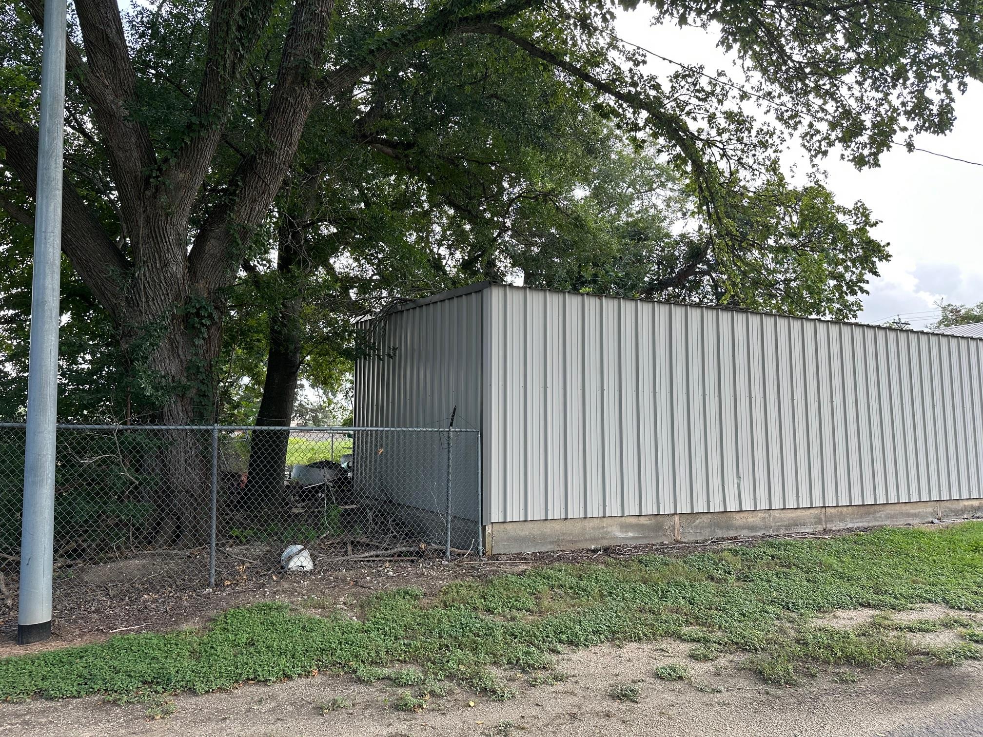 324 W La Fayette St, La Grange, TX 78945