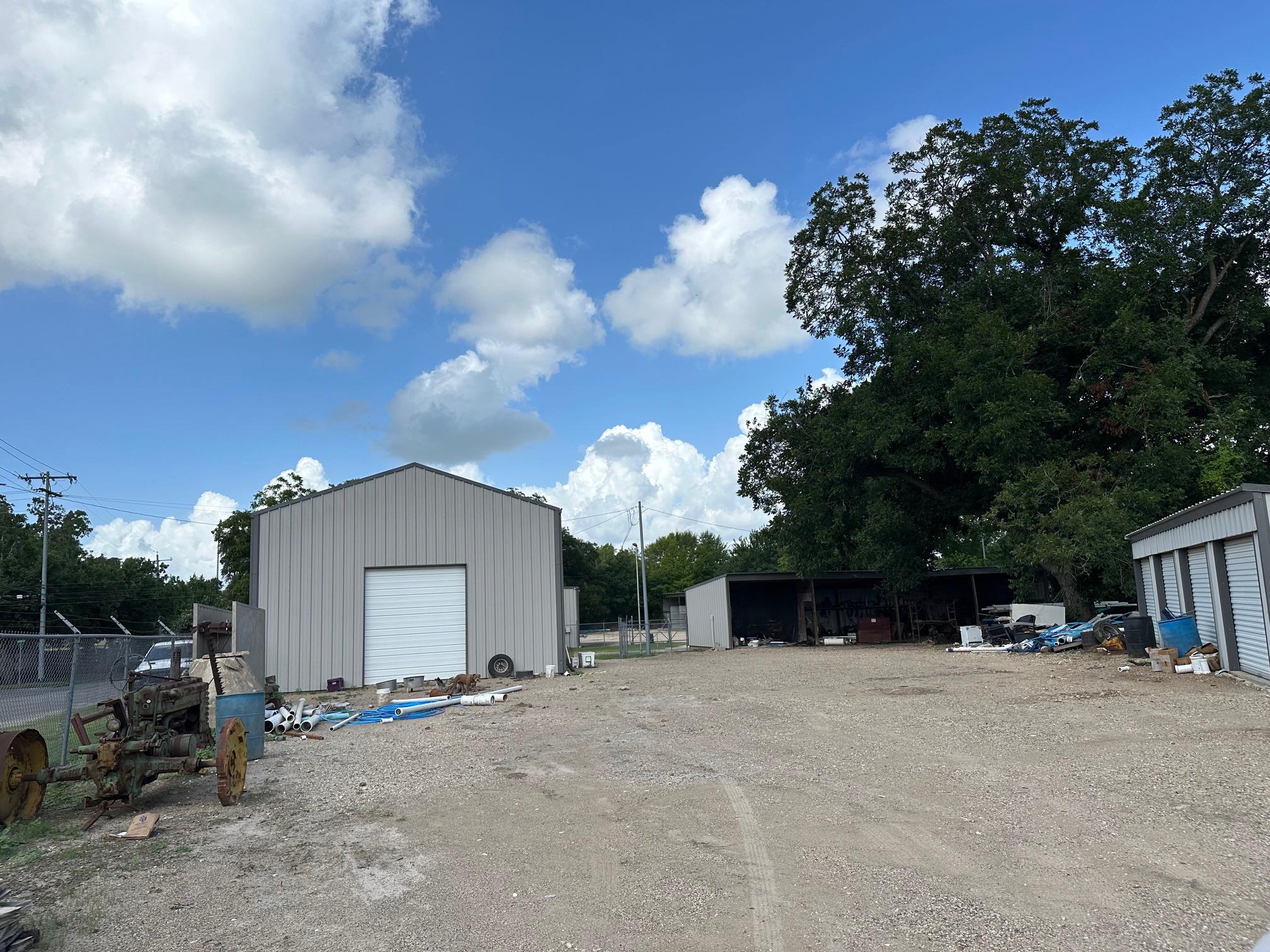 324 W La Fayette St, La Grange, TX 78945