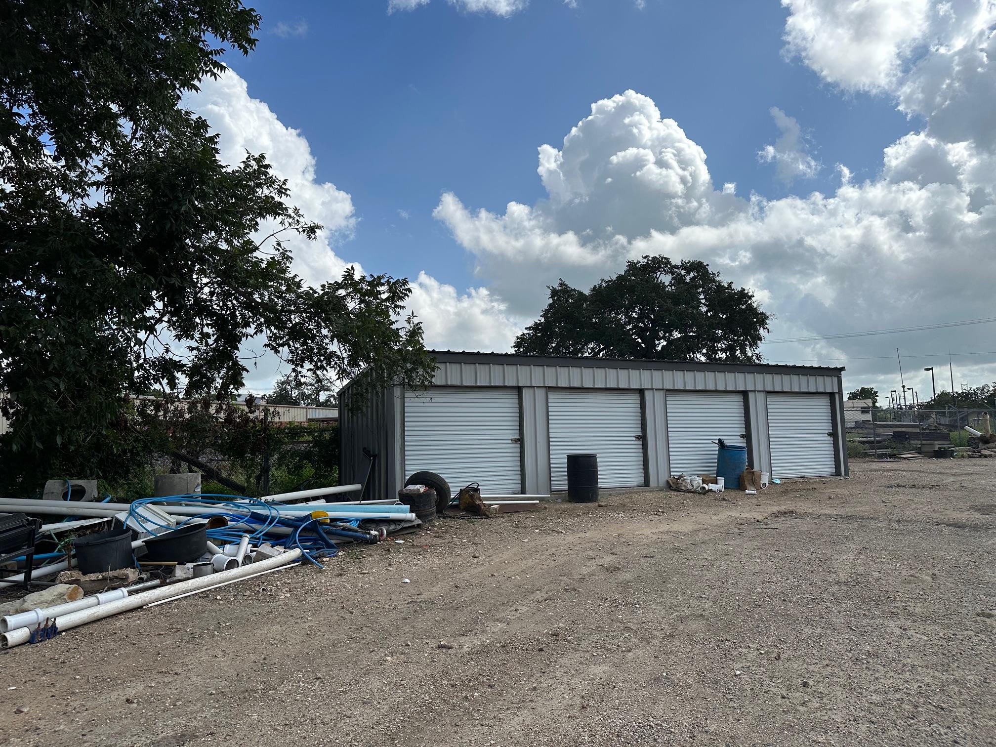 324 W La Fayette St, La Grange, TX 78945