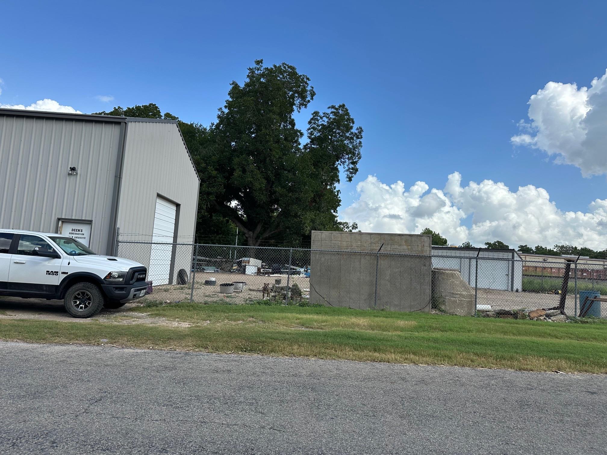 324 W La Fayette St, La Grange, TX 78945