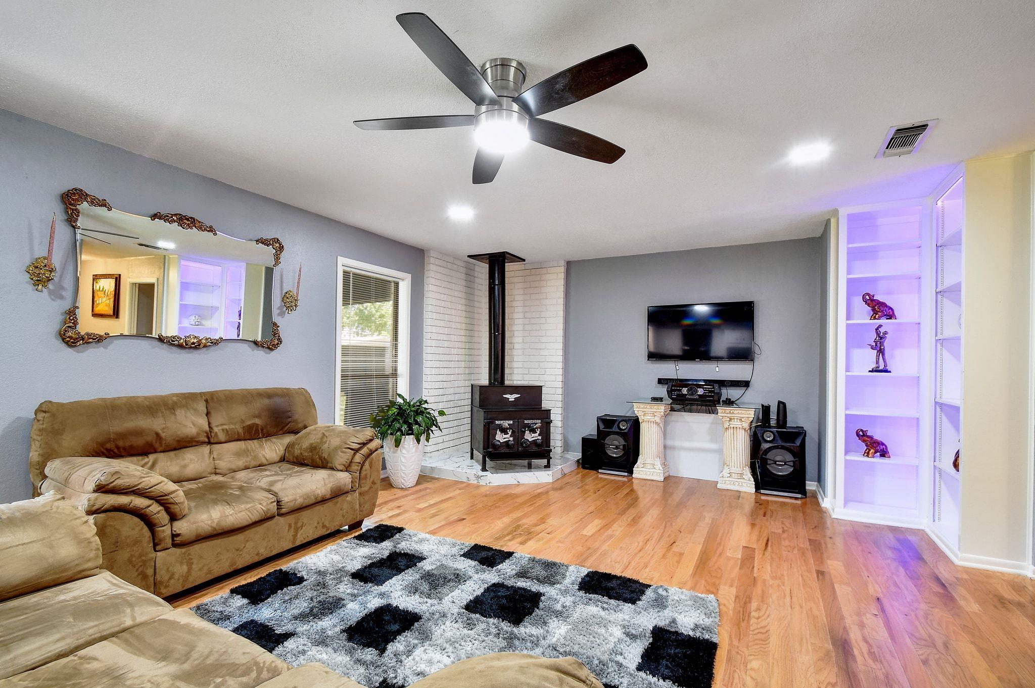 1107 Gardenia Dr, New Braunfels, TX 78130