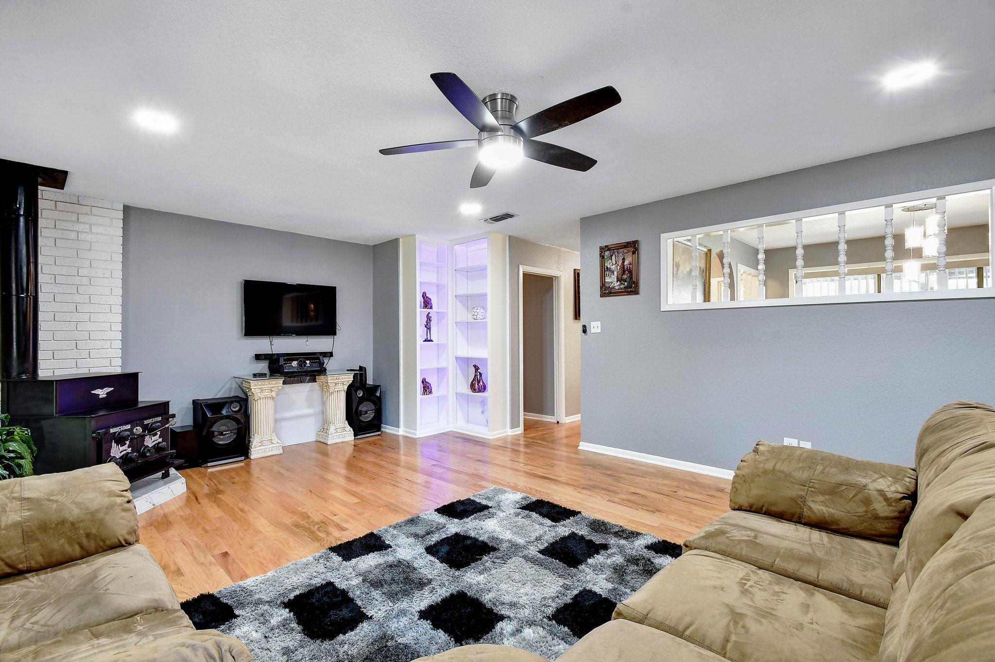 1107 Gardenia Dr, New Braunfels, TX 78130