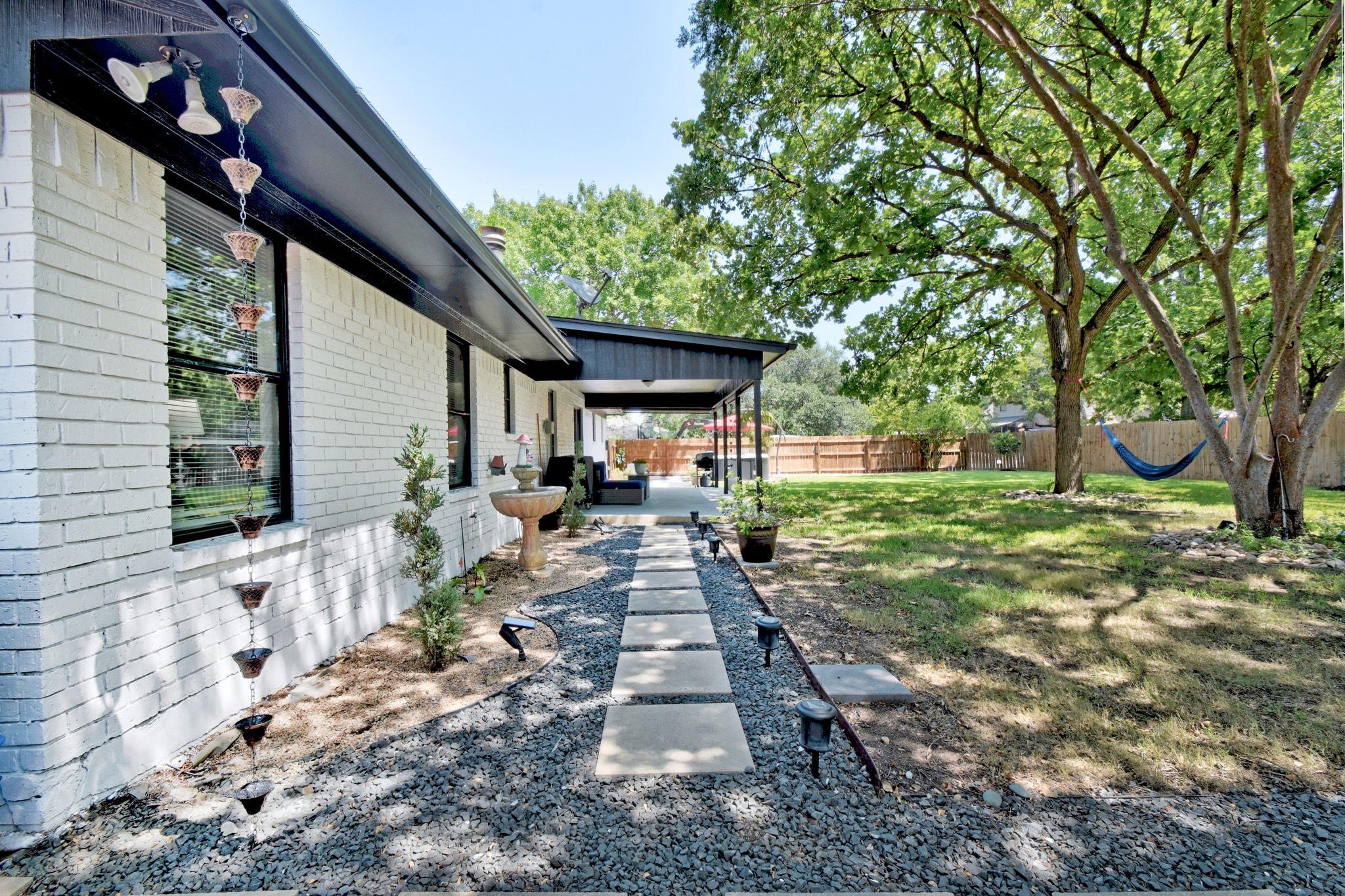 1107 Gardenia Dr, New Braunfels, TX 78130