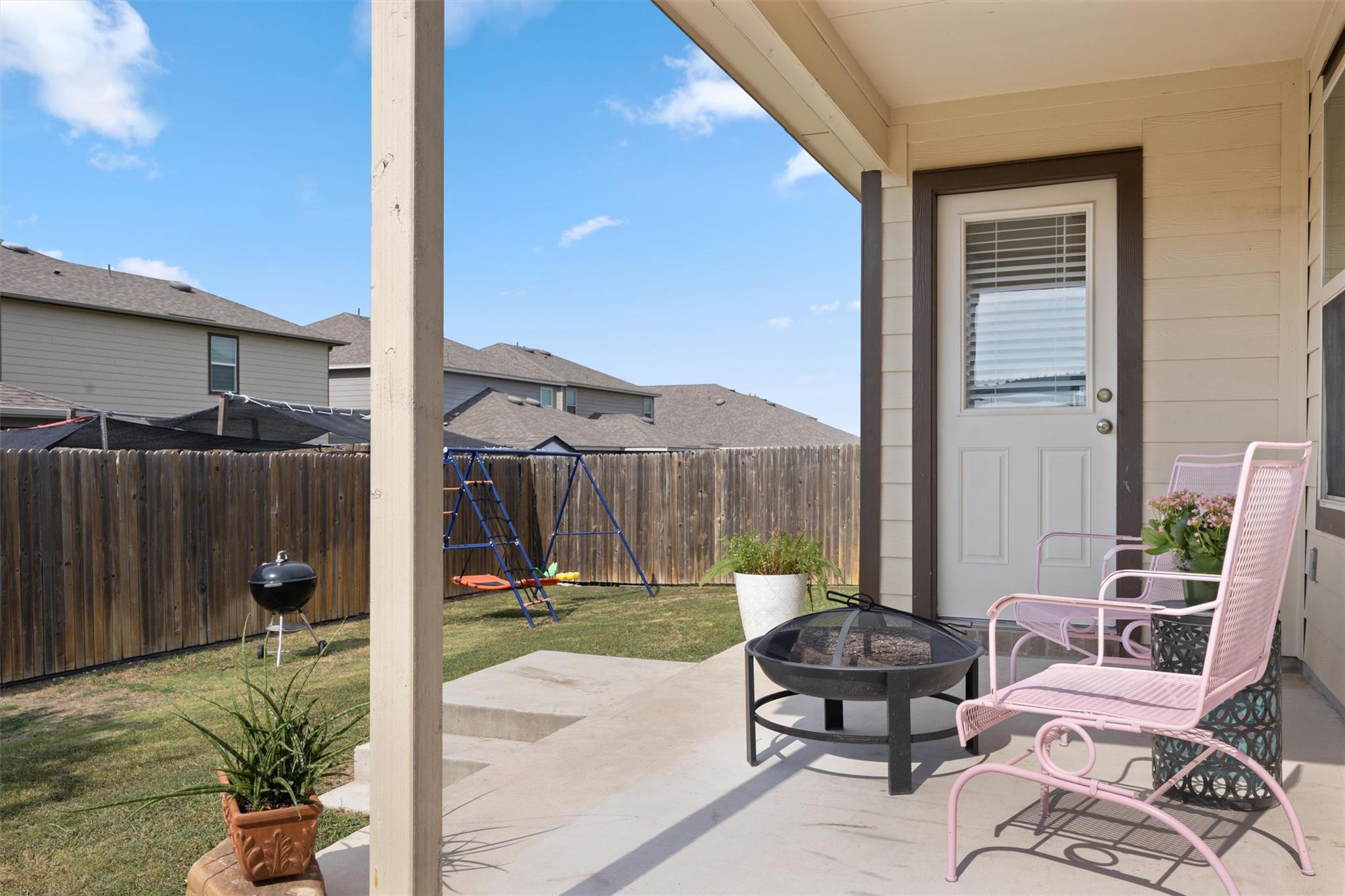 225 Greatest Gift Way, Jarrell, TX 76537