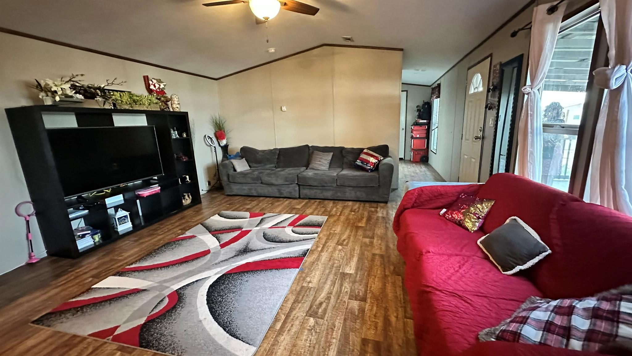 151 Pink Dahlia Dr, Dale, TX 78616