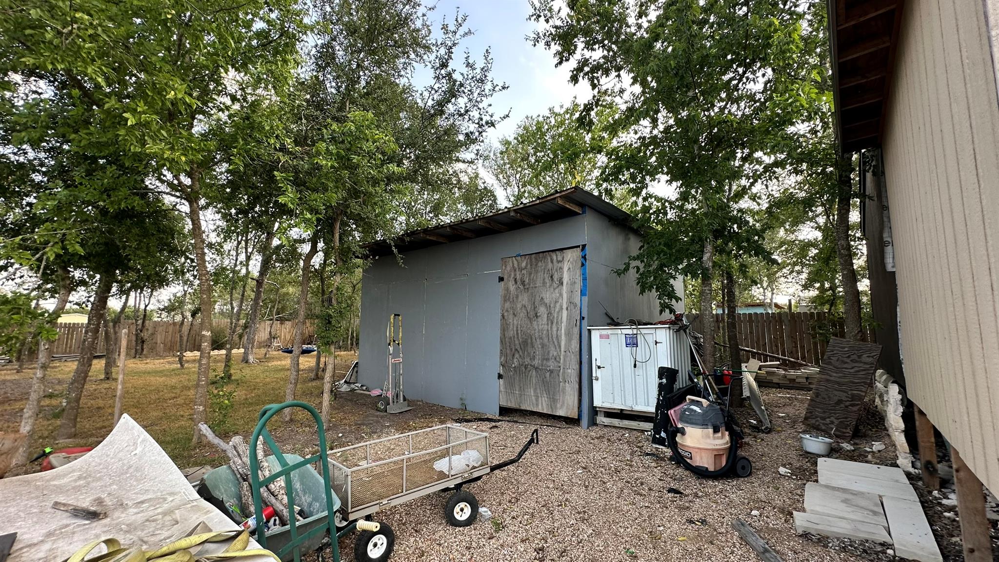 151 Pink Dahlia Dr, Dale, TX 78616