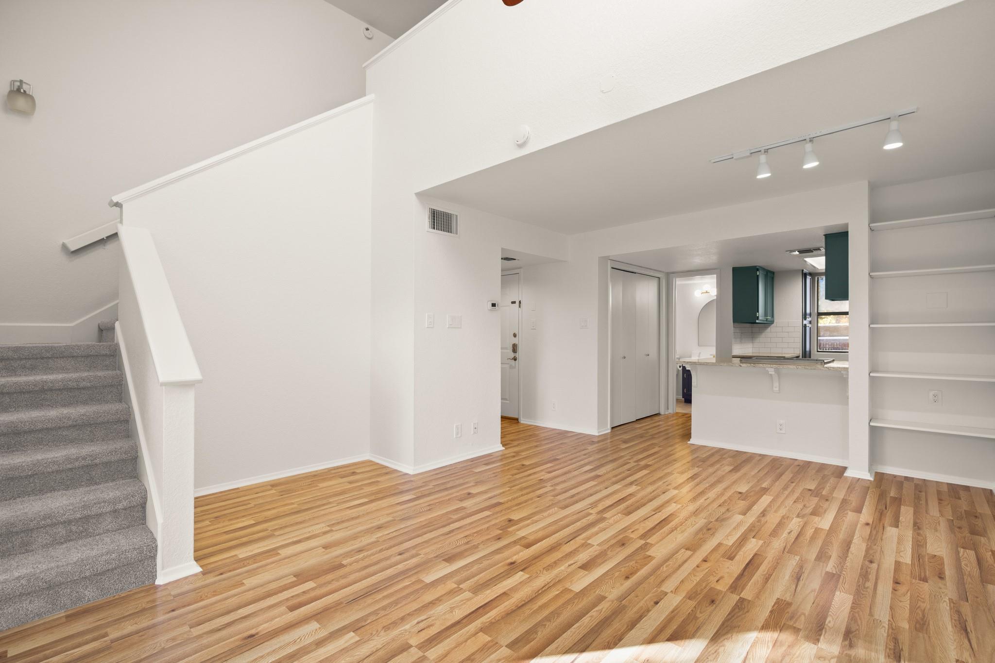 1135 Barton Hills Dr # 138, Austin, TX 78704