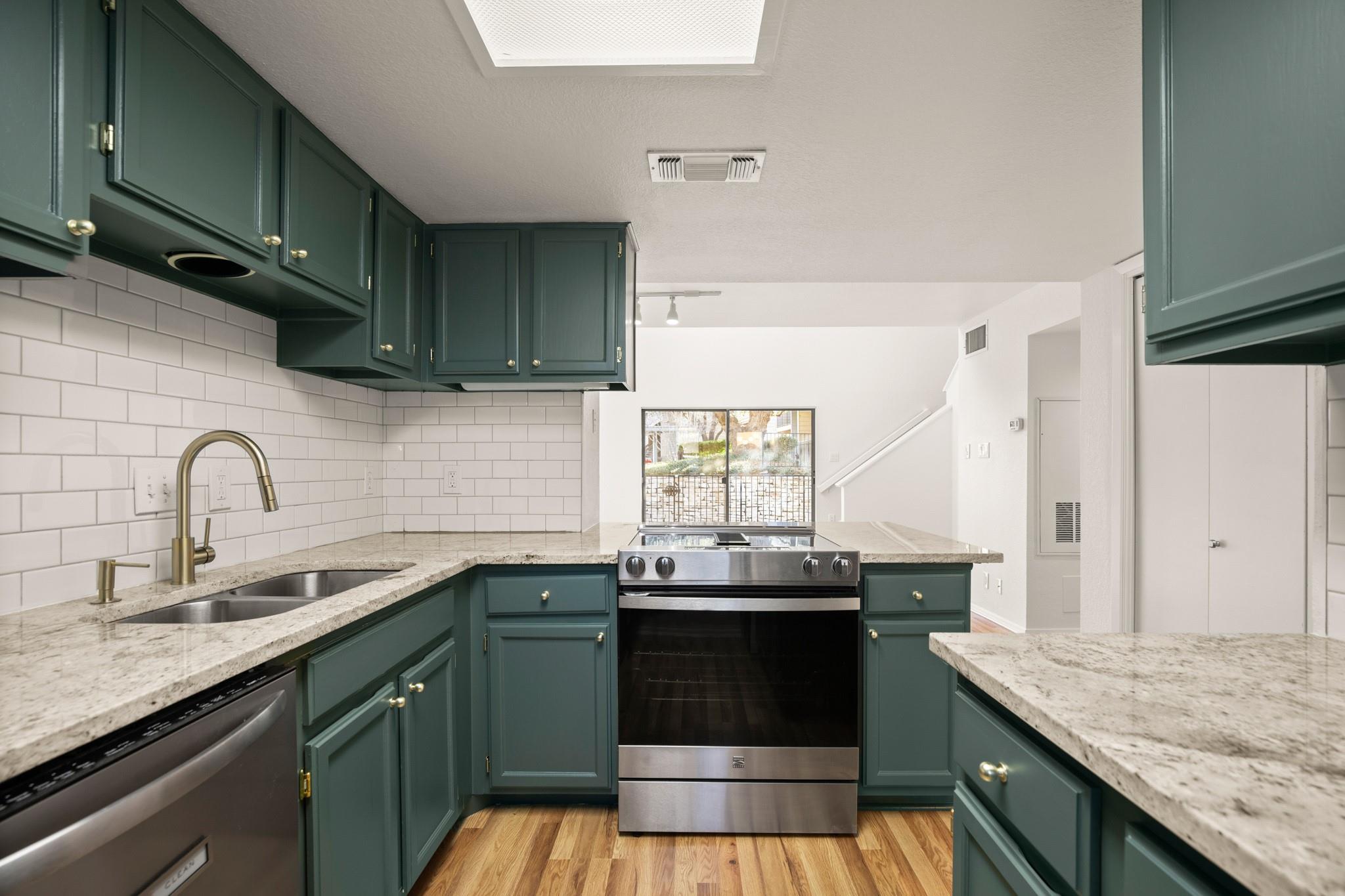 1135 Barton Hills Dr # 138, Austin, TX 78704