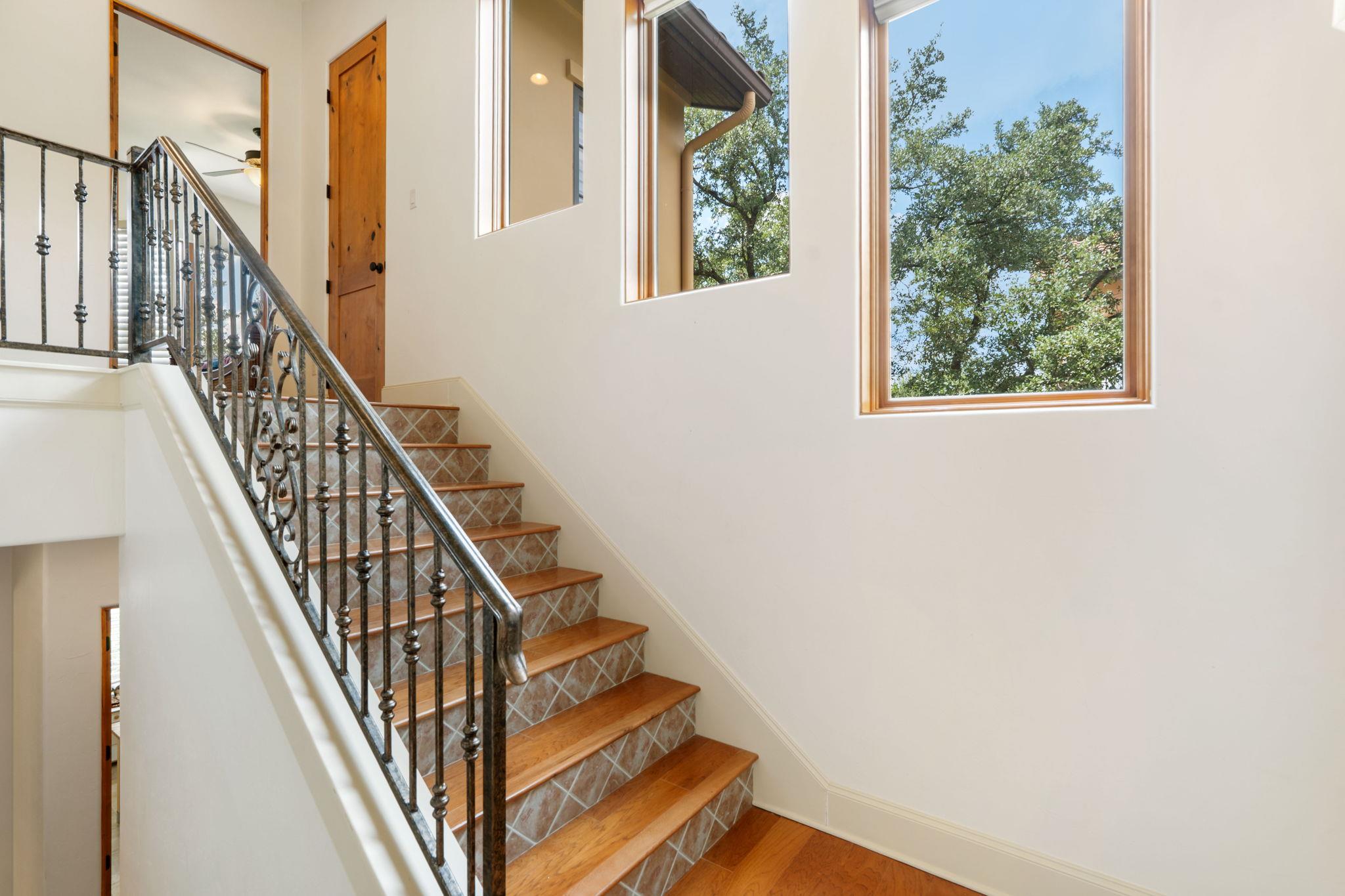 17701 Navigation Ln, Lago Vista, TX 78645