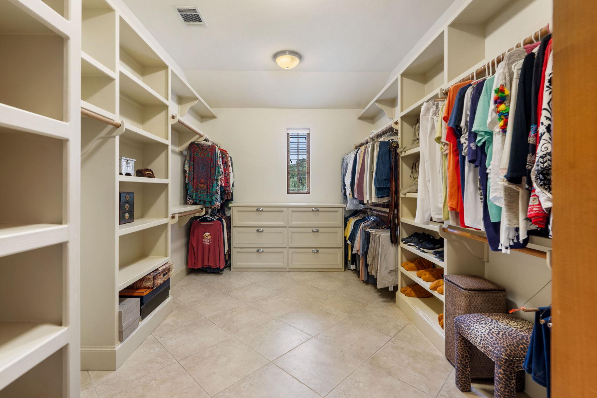 17701 Navigation Ln, Lago Vista, TX 78645