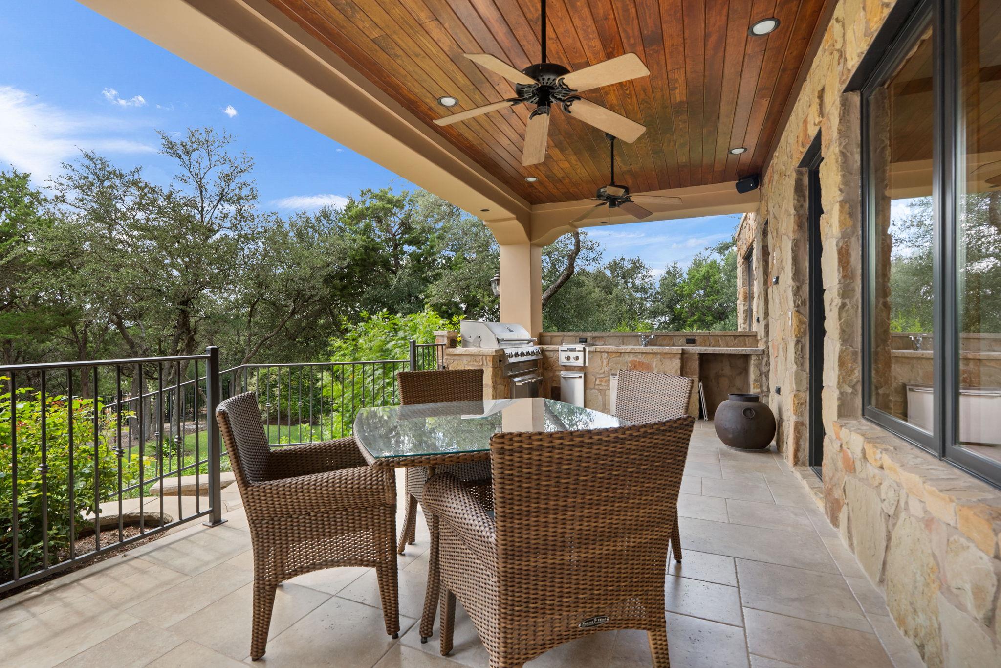 17701 Navigation Ln, Lago Vista, TX 78645