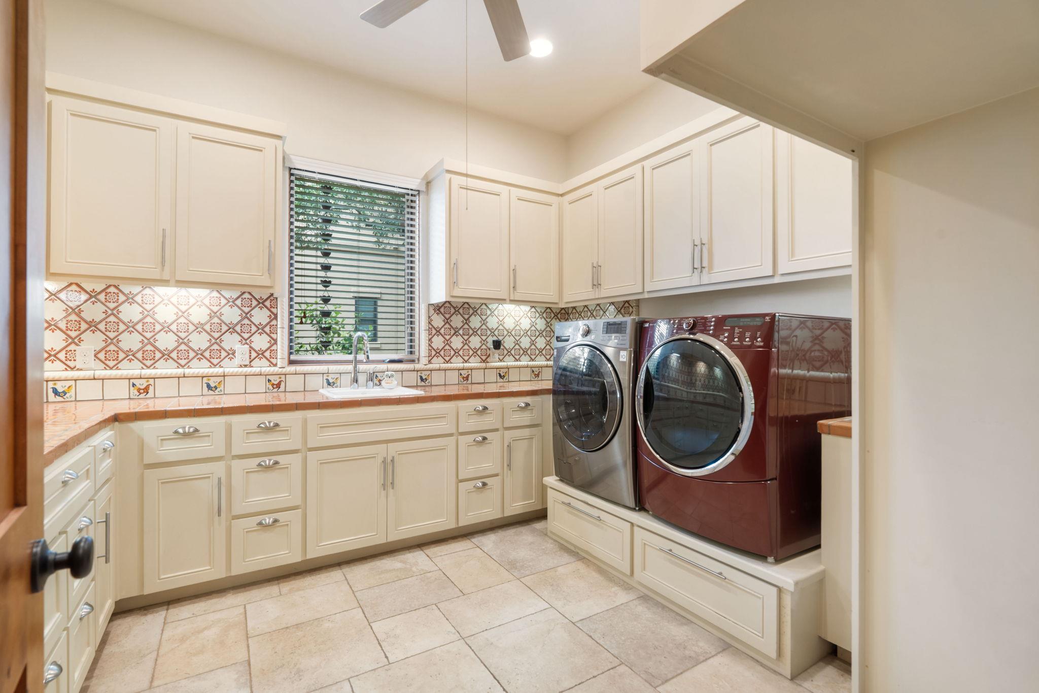 17701 Navigation Ln, Lago Vista, TX 78645