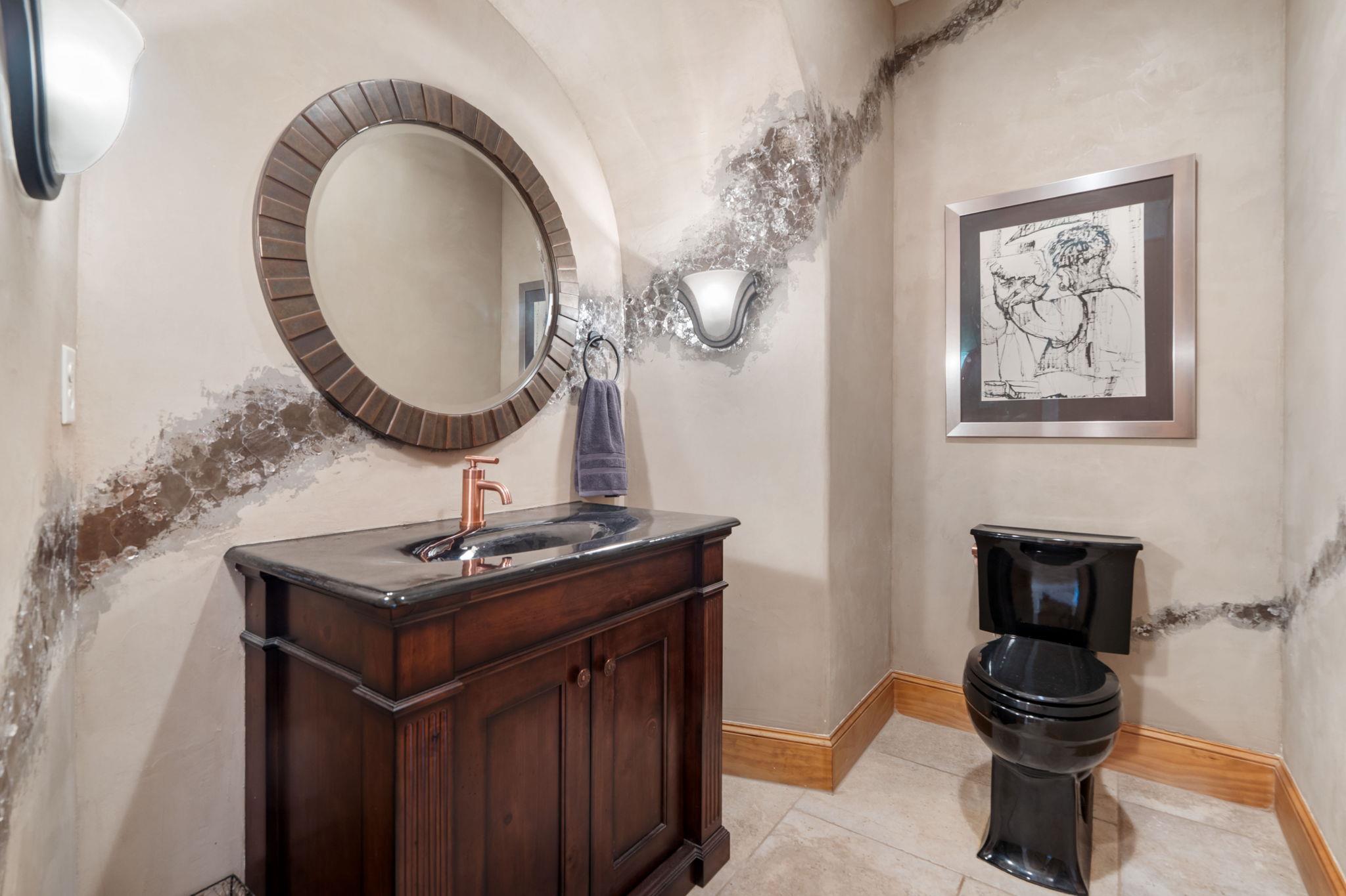 17701 Navigation Ln, Lago Vista, TX 78645