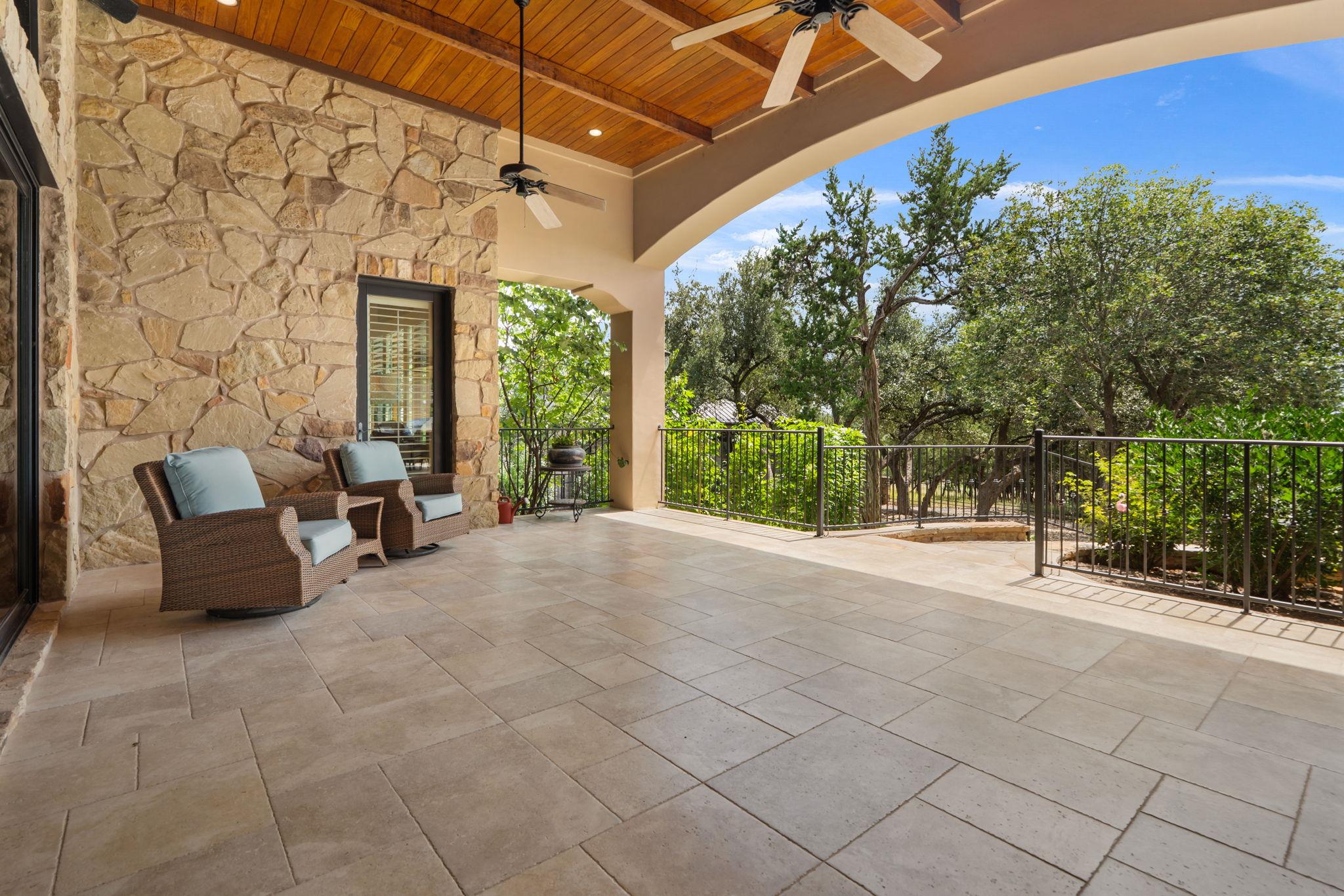 17701 Navigation Ln, Lago Vista, TX 78645