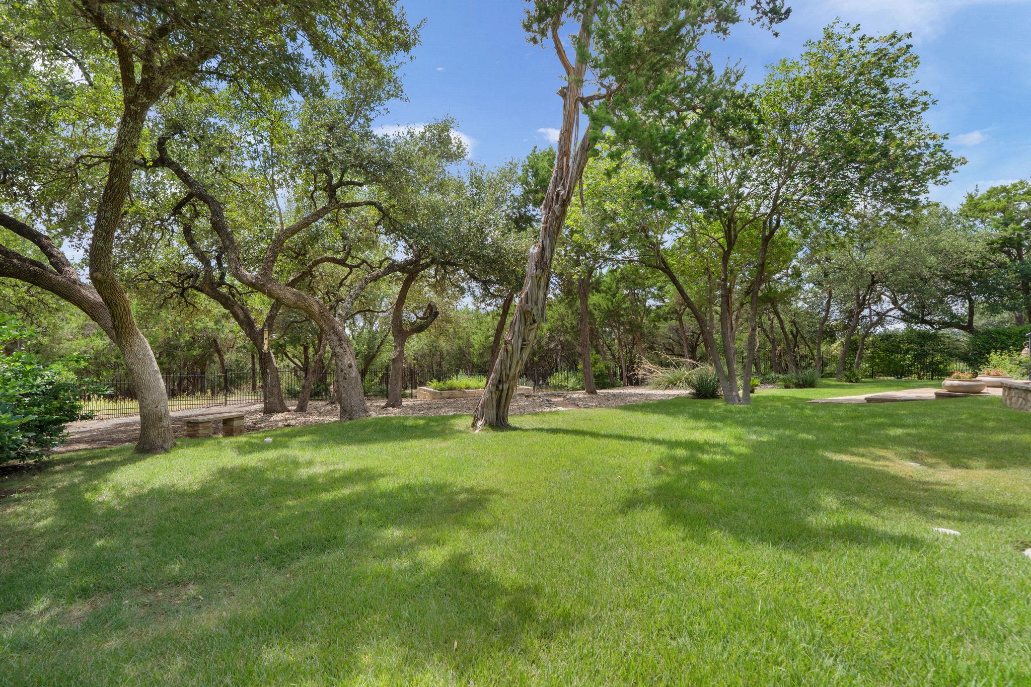 17701 Navigation Ln, Lago Vista, TX 78645