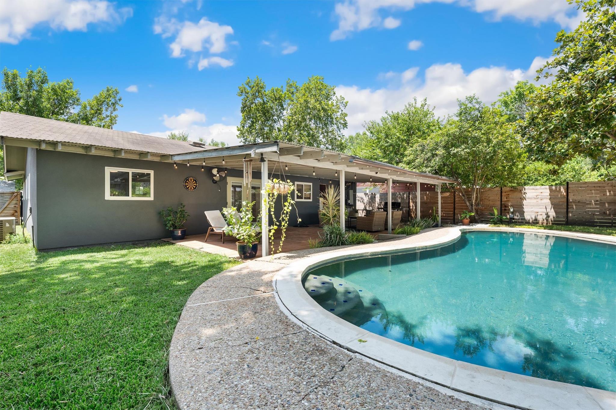 4412 Dovemeadow Dr, Austin, TX 78744