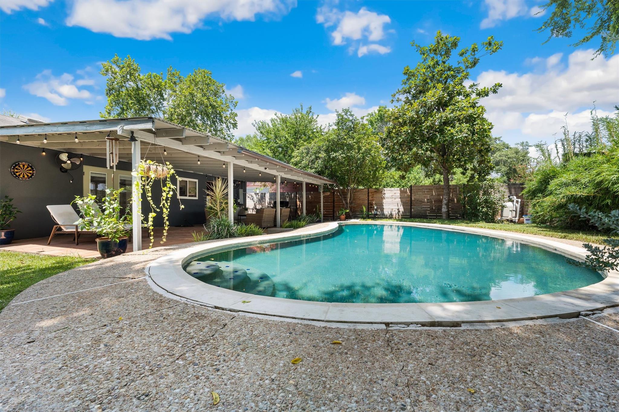 4412 Dovemeadow Dr, Austin, TX 78744