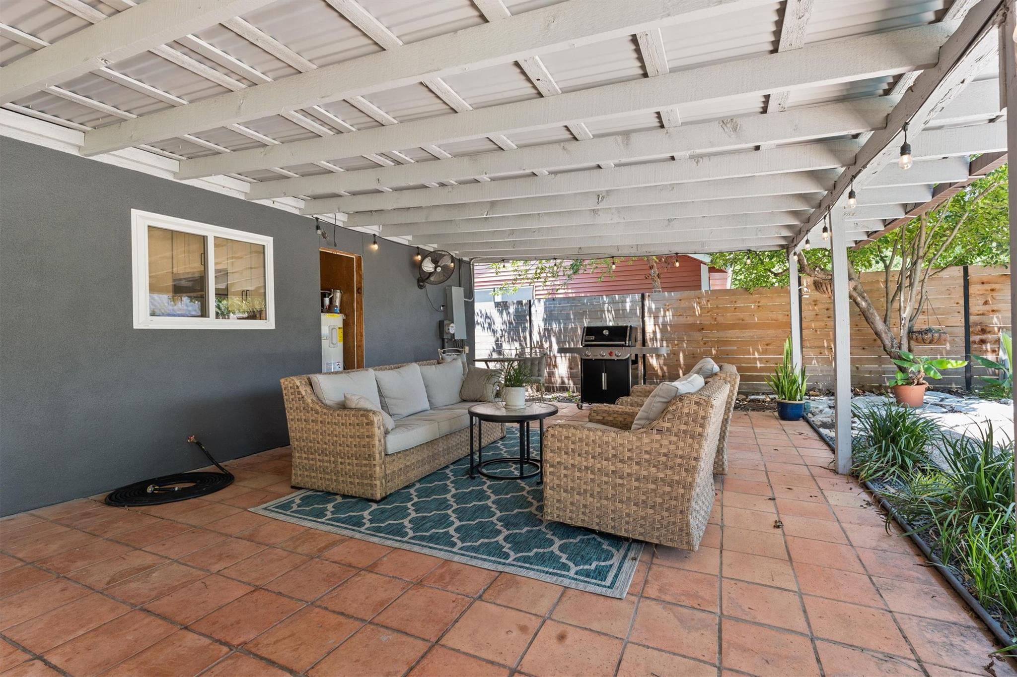 4412 Dovemeadow Dr, Austin, TX 78744