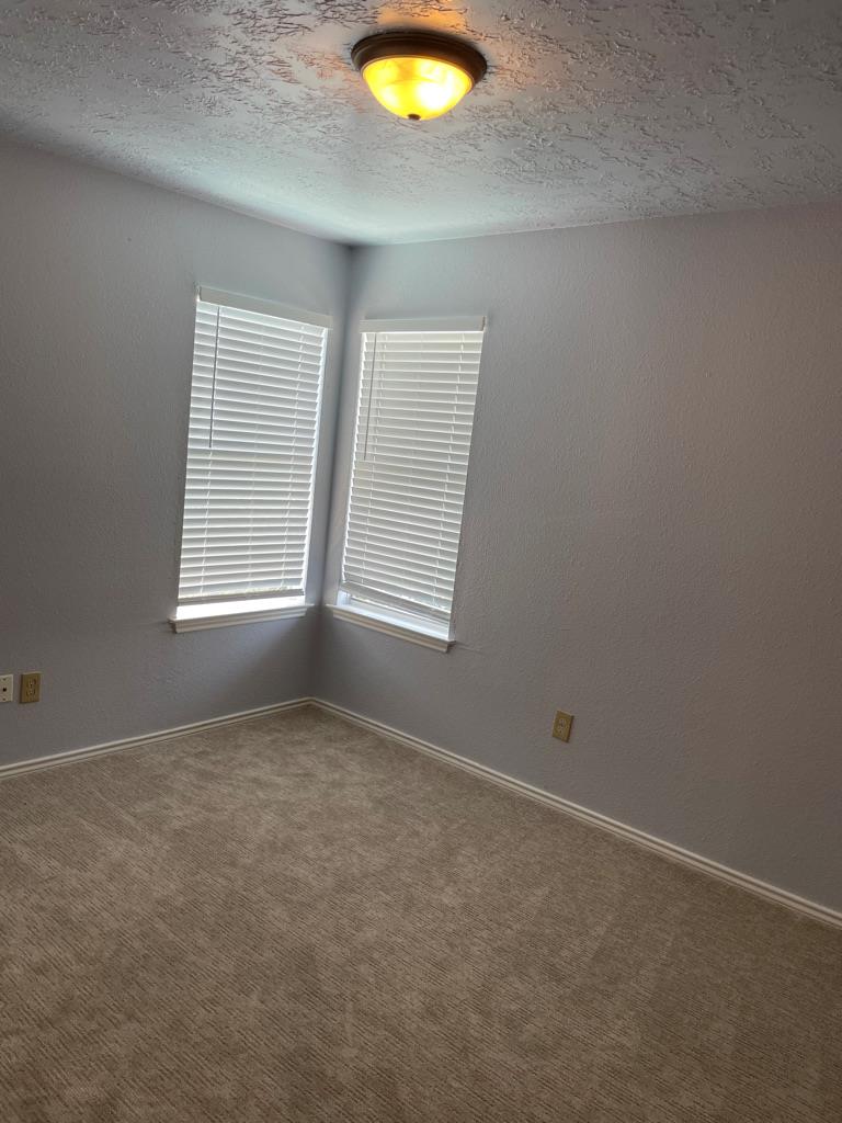 2108 Zephyr Ln, Round Rock, TX 78664