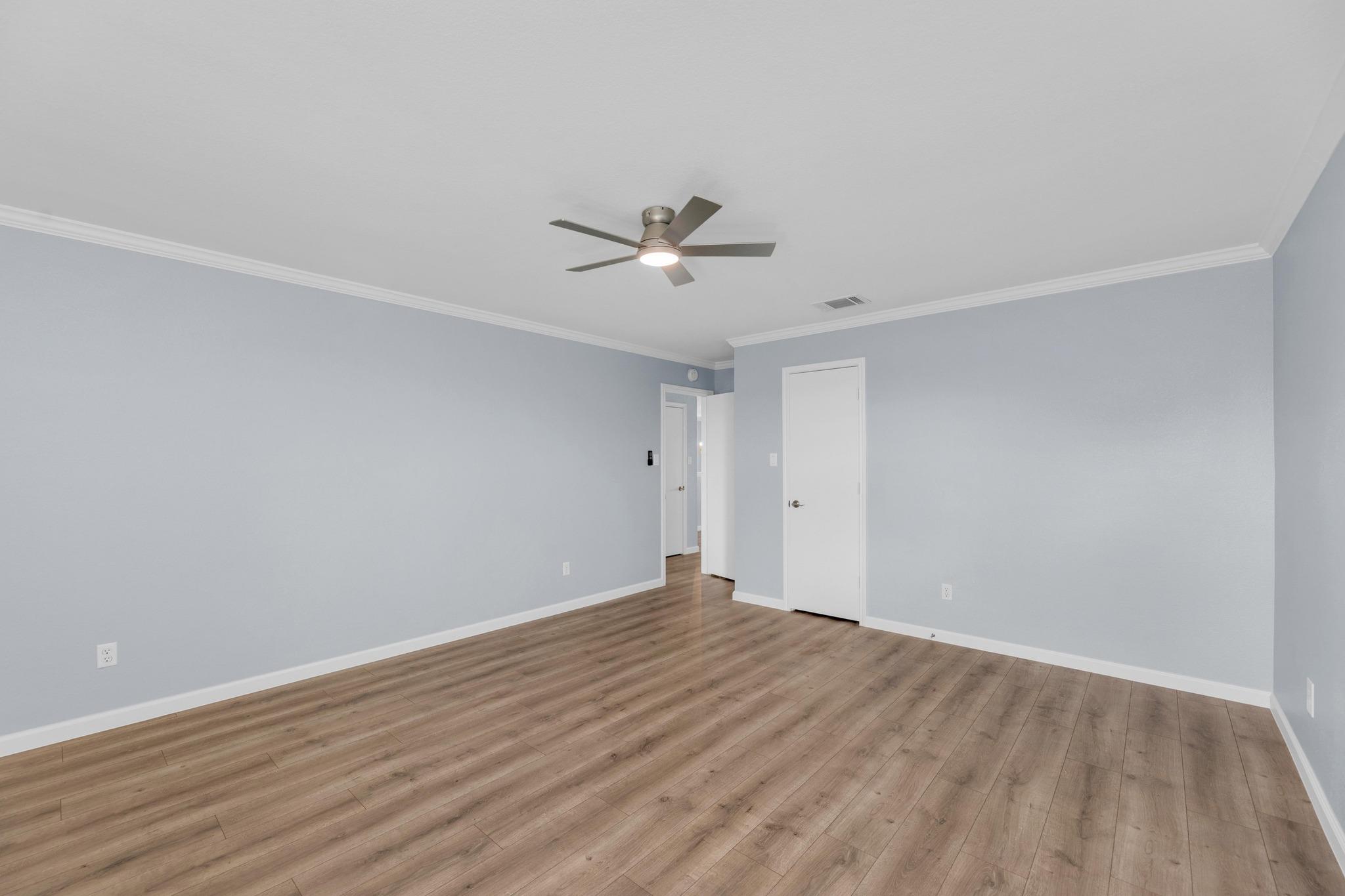 222 Herrera Trl, Hutto, TX 78634