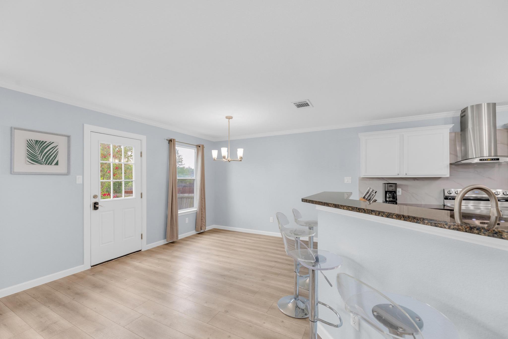 222 Herrera Trl, Hutto, TX 78634