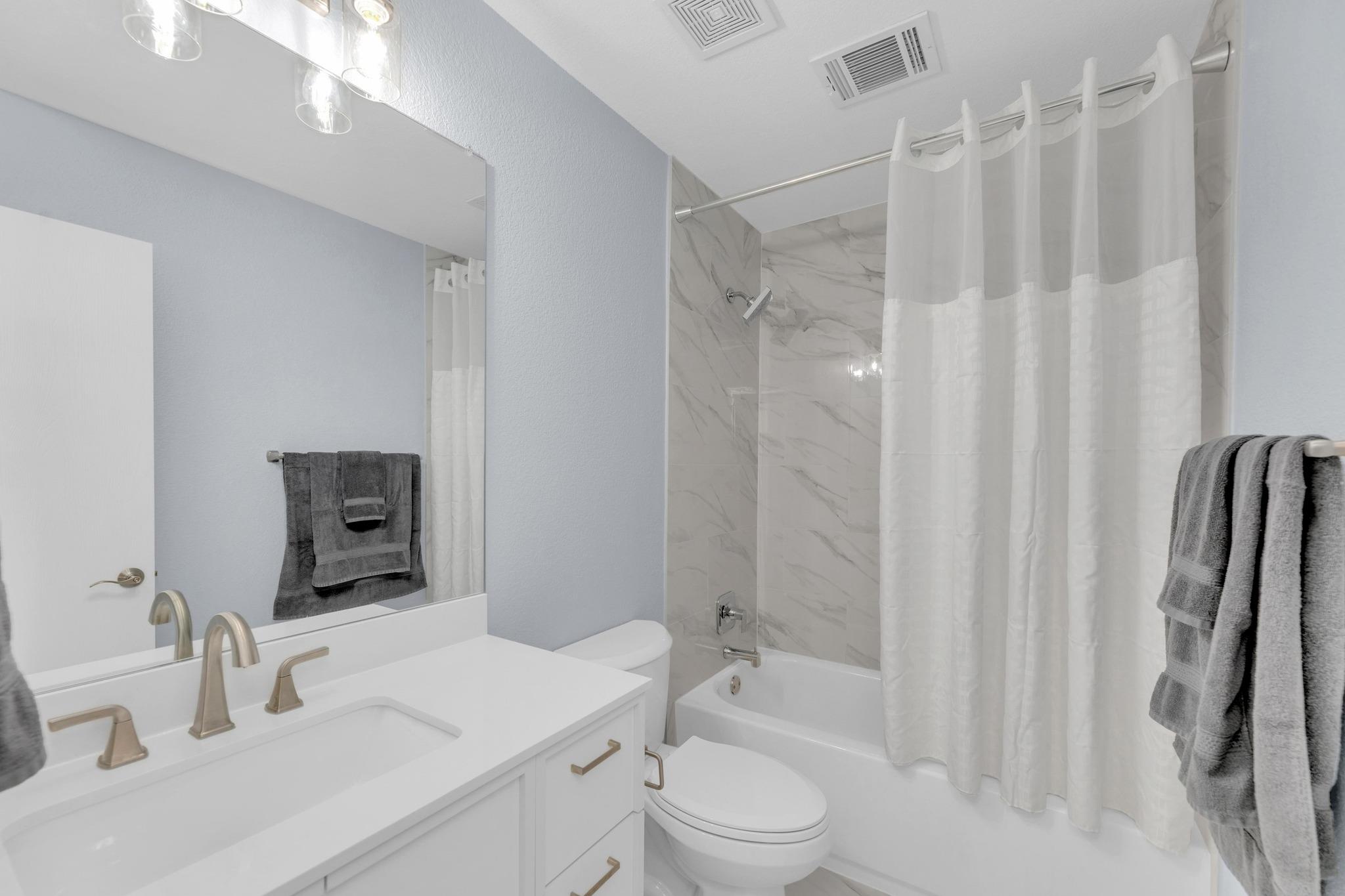 222 Herrera Trl, Hutto, TX 78634