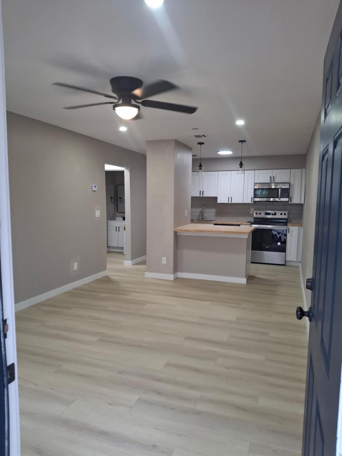 345 FM 86 # 37, Luling, TX 78648