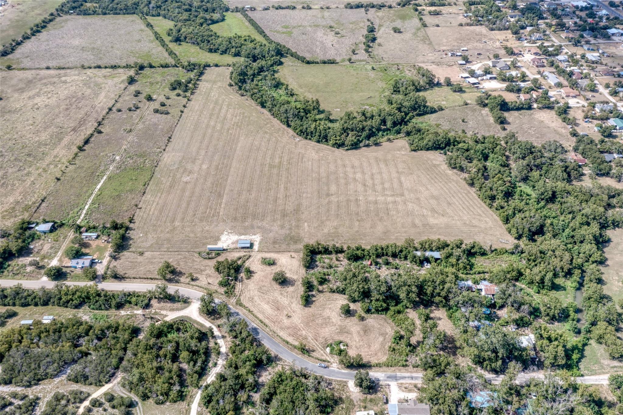 310 W Main St, Florence, TX 76527