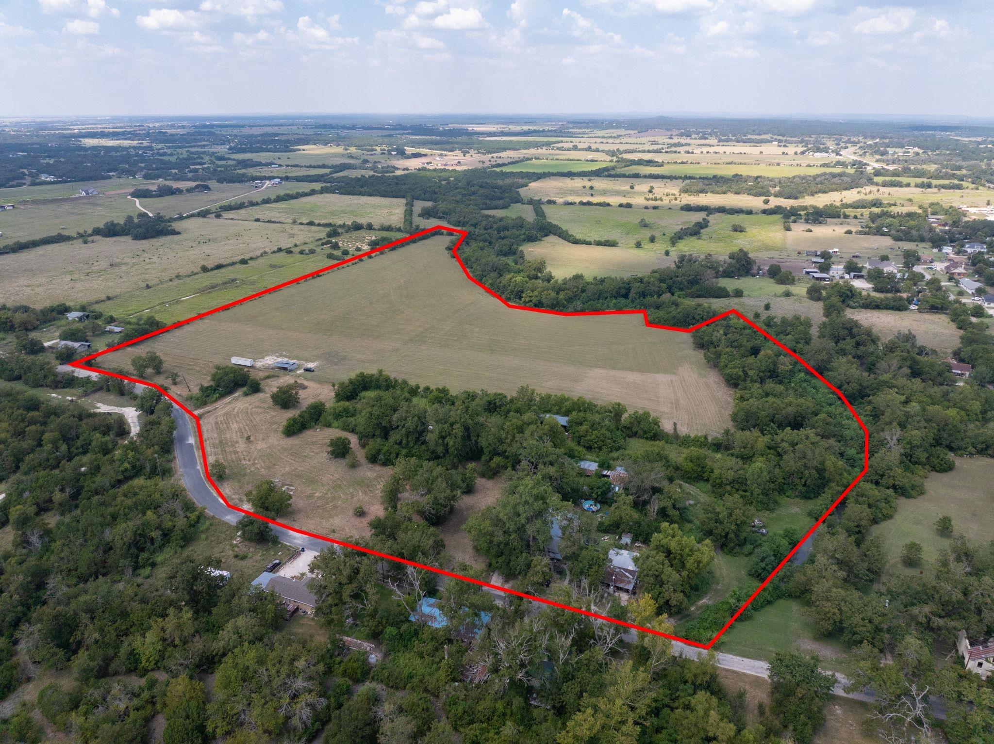 310 W Main St, Florence, TX 76527