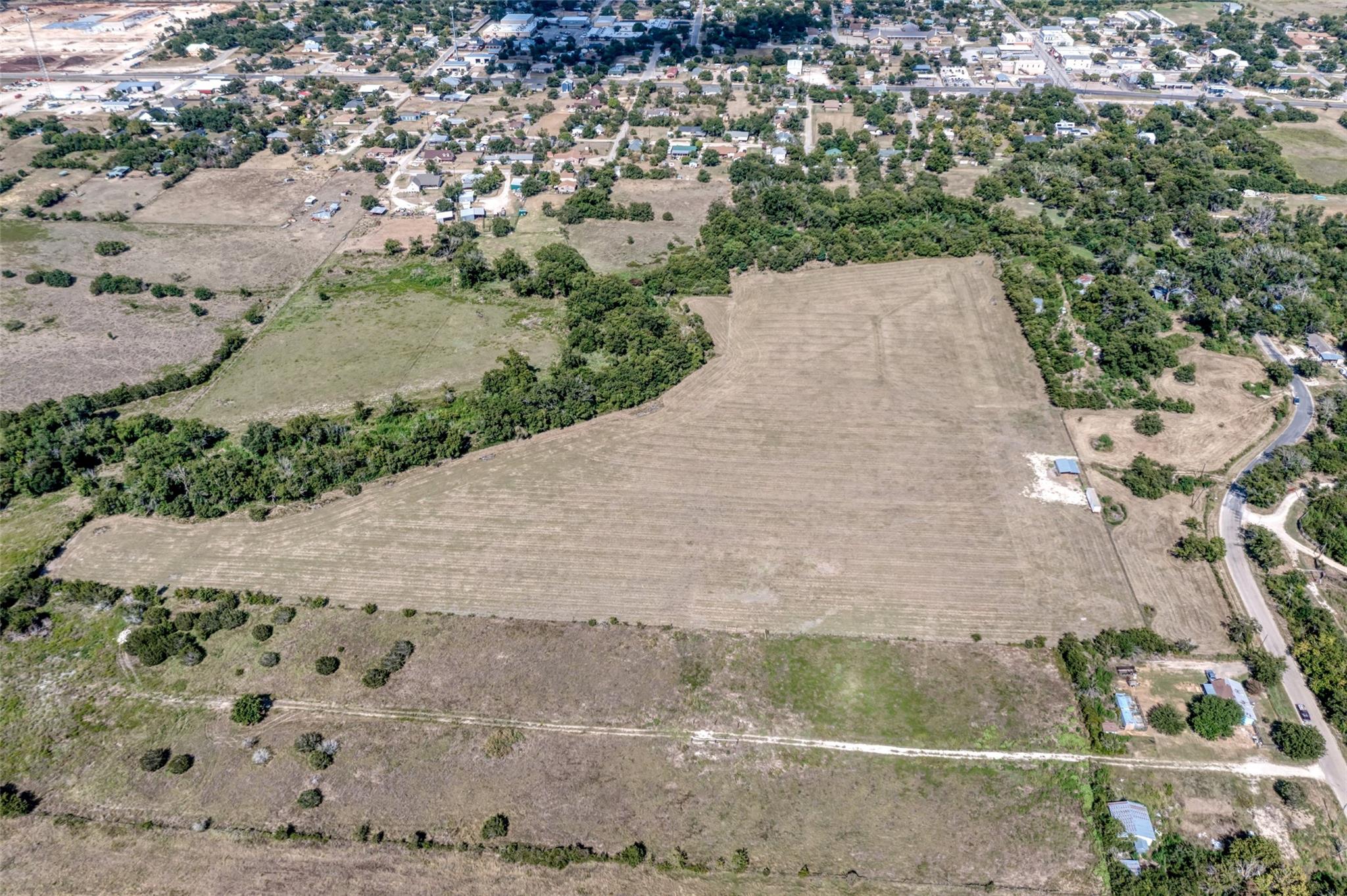 310 W Main St, Florence, TX 76527