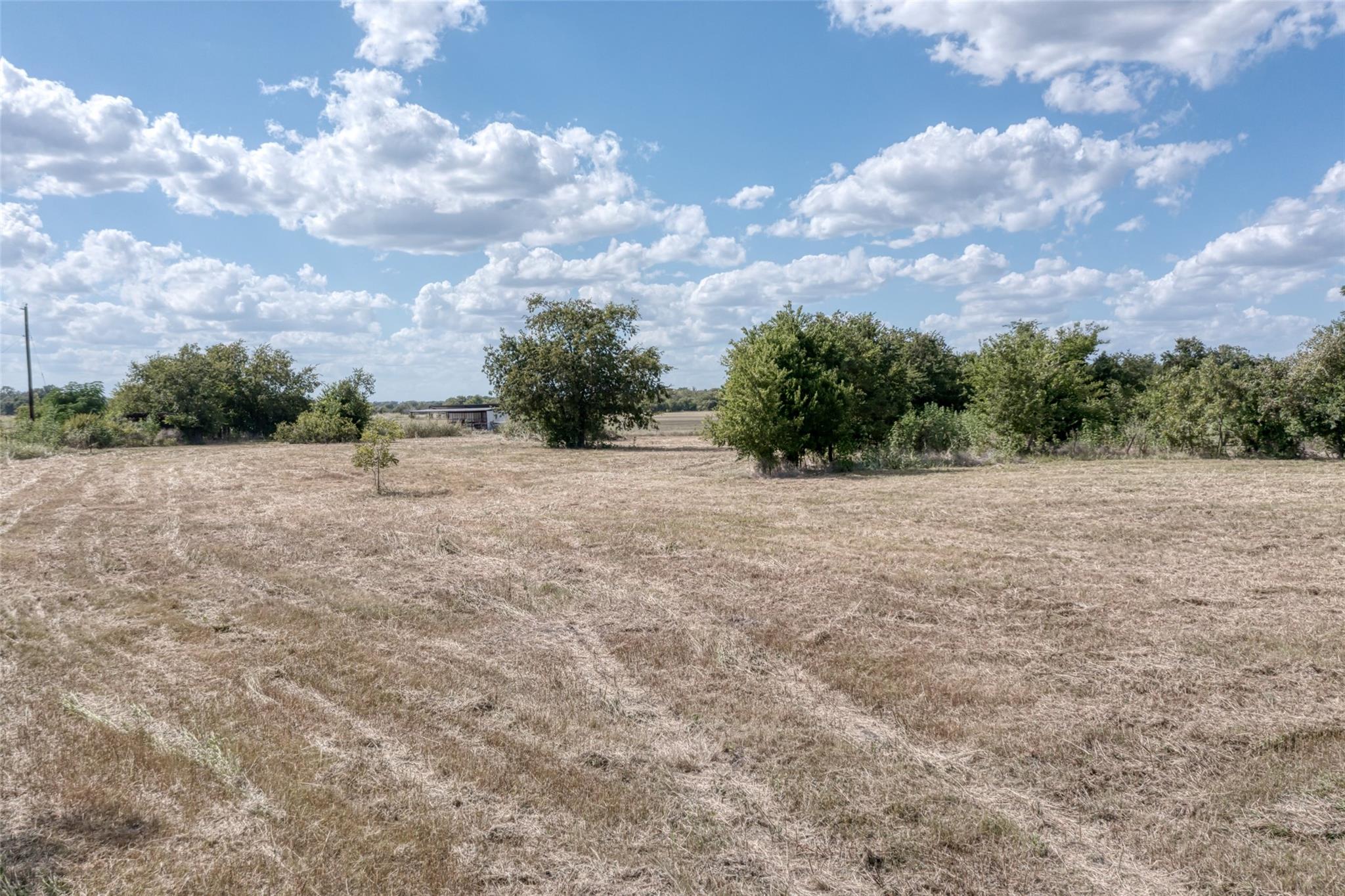 310 W Main St, Florence, TX 76527