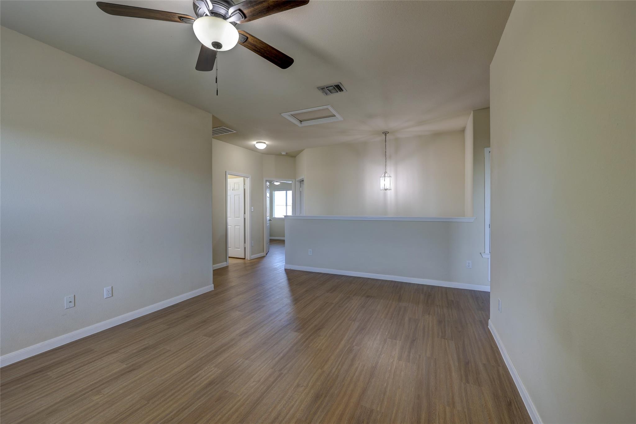 267 Voyager Cv, Kyle, TX 78640