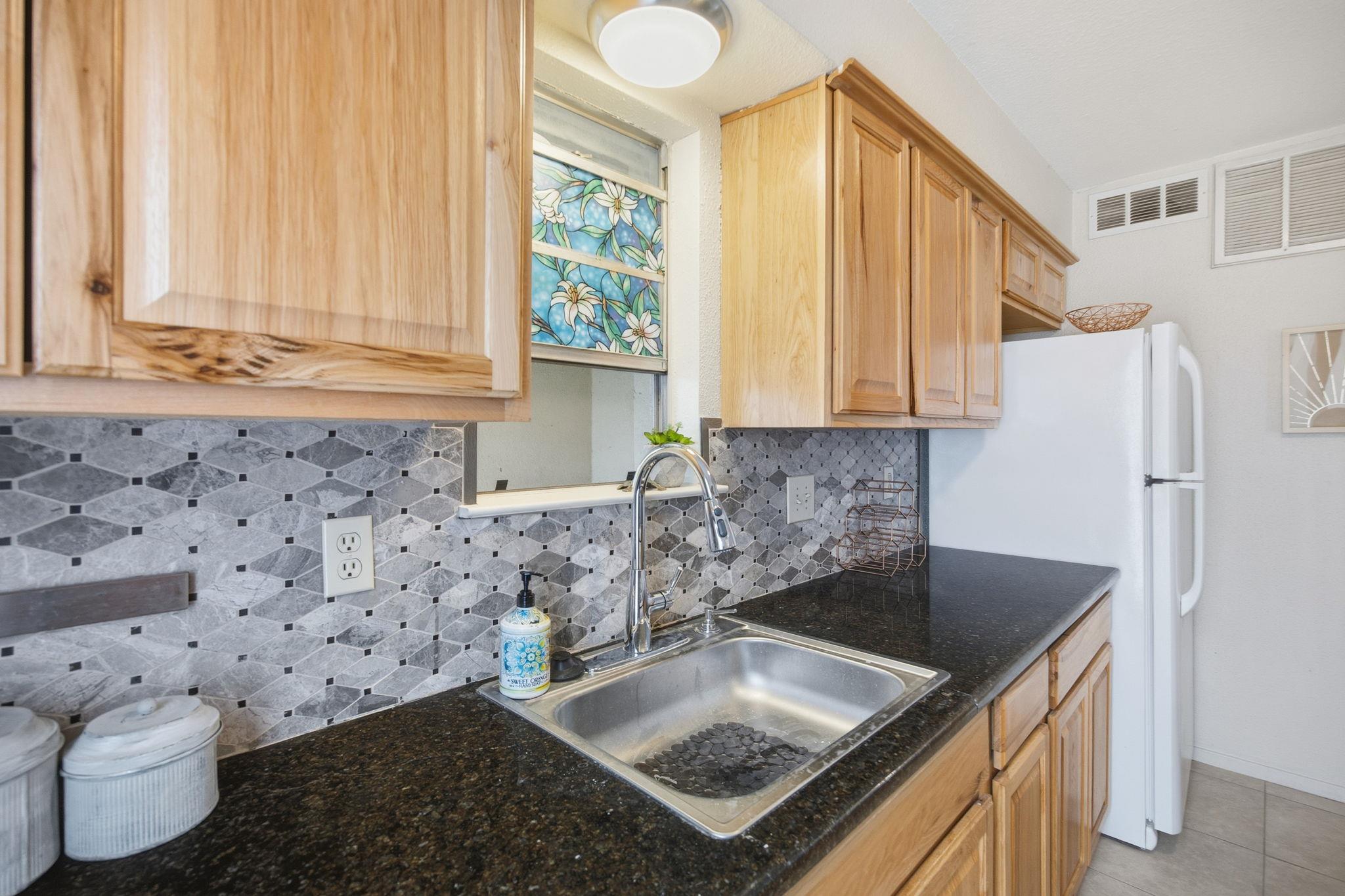 104 W 35th St # 2, Austin, TX 78705