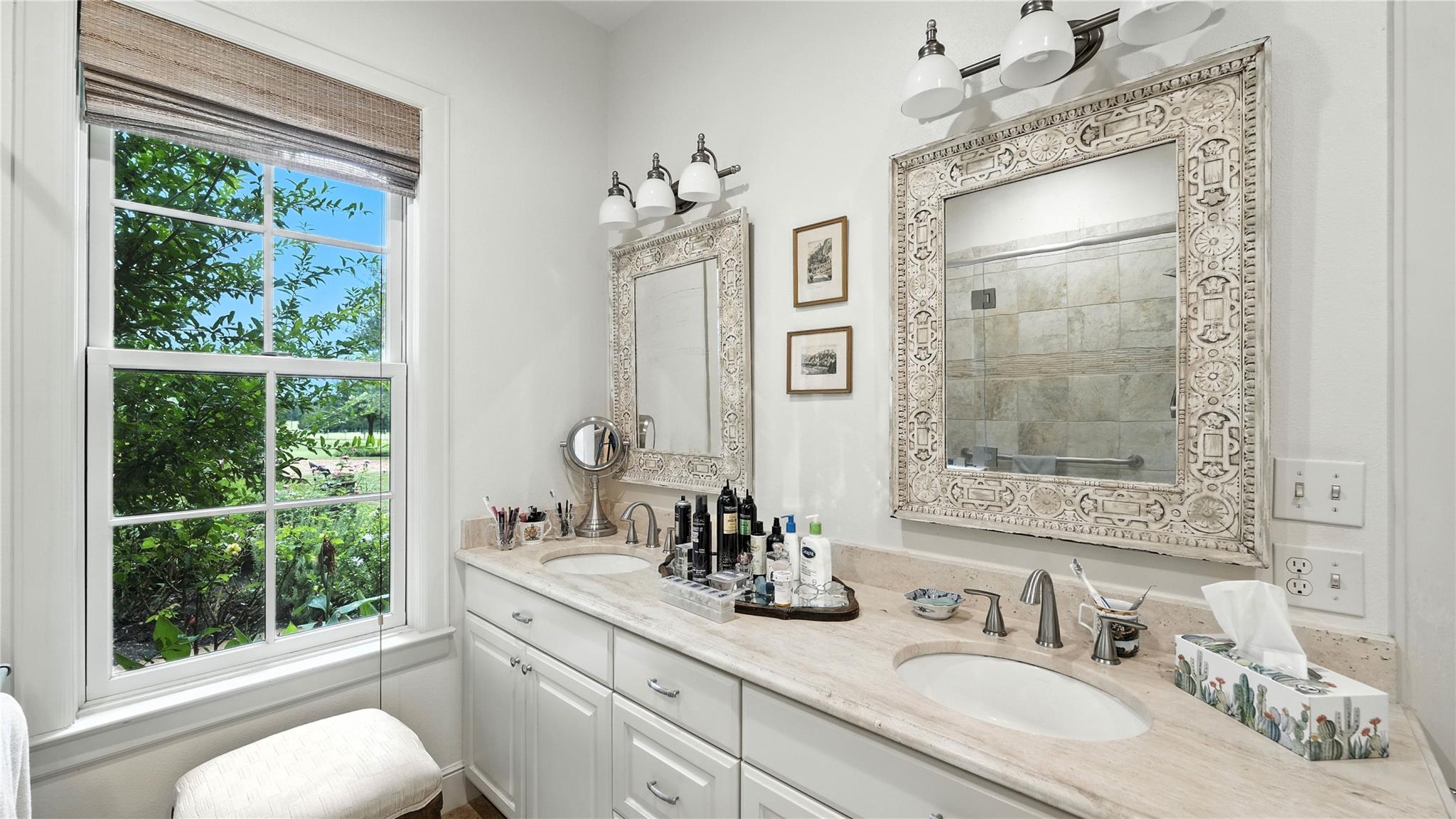 705 Antioch Rd, Paige, TX 78659