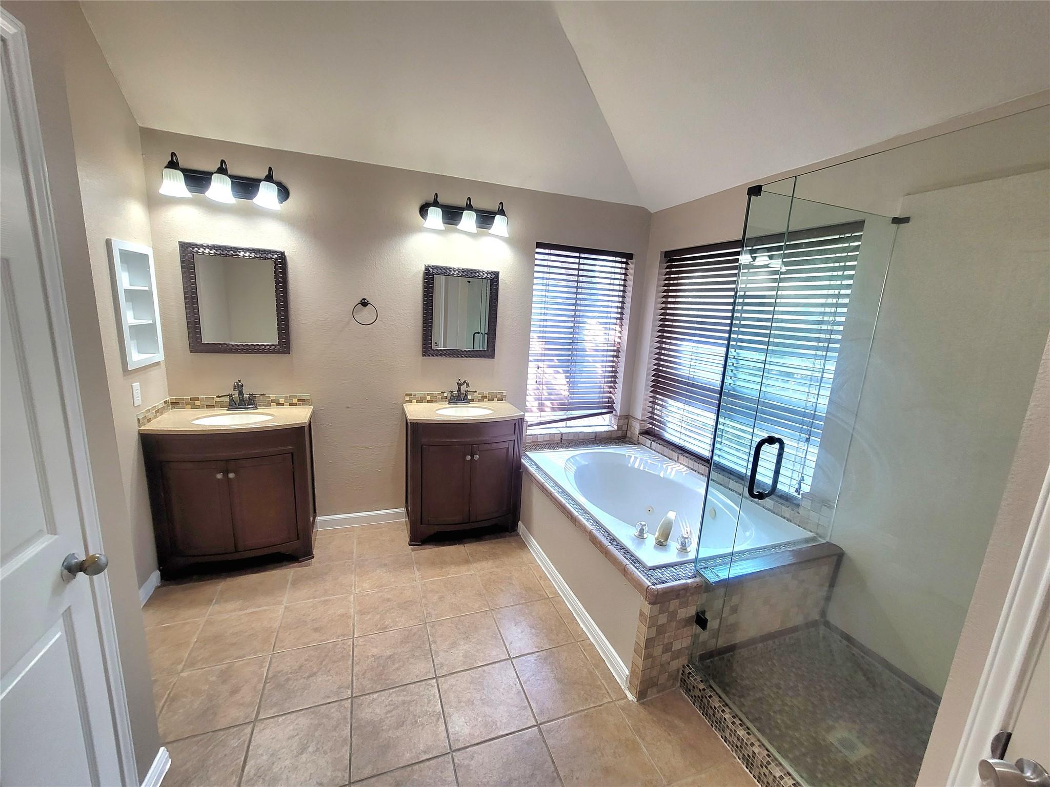 6405 Dunsmere Ct, Austin, TX 78749