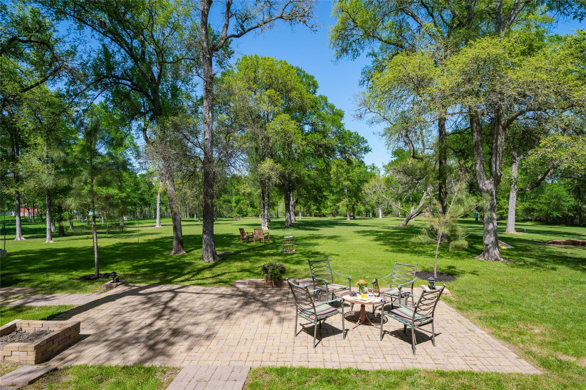 177 Colorado Dr, Cedar Creek, TX 78612